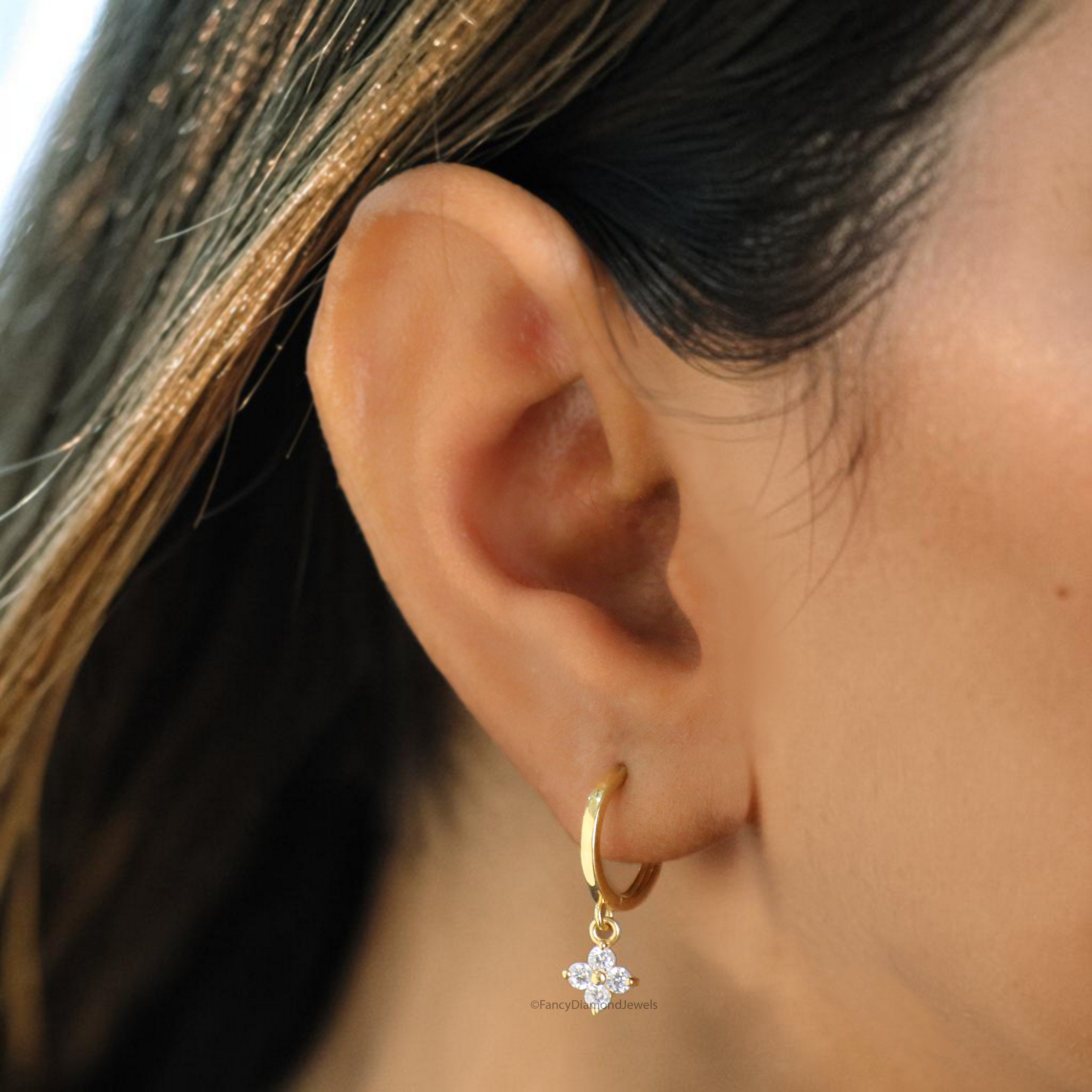 Round Diamond Flower Huggie Hoop Earrings, Minimalist Gold Dangle Earrings, Dainty Diamond Hoop, Bridesmaid Gift for Mom, Gift for Her FD551