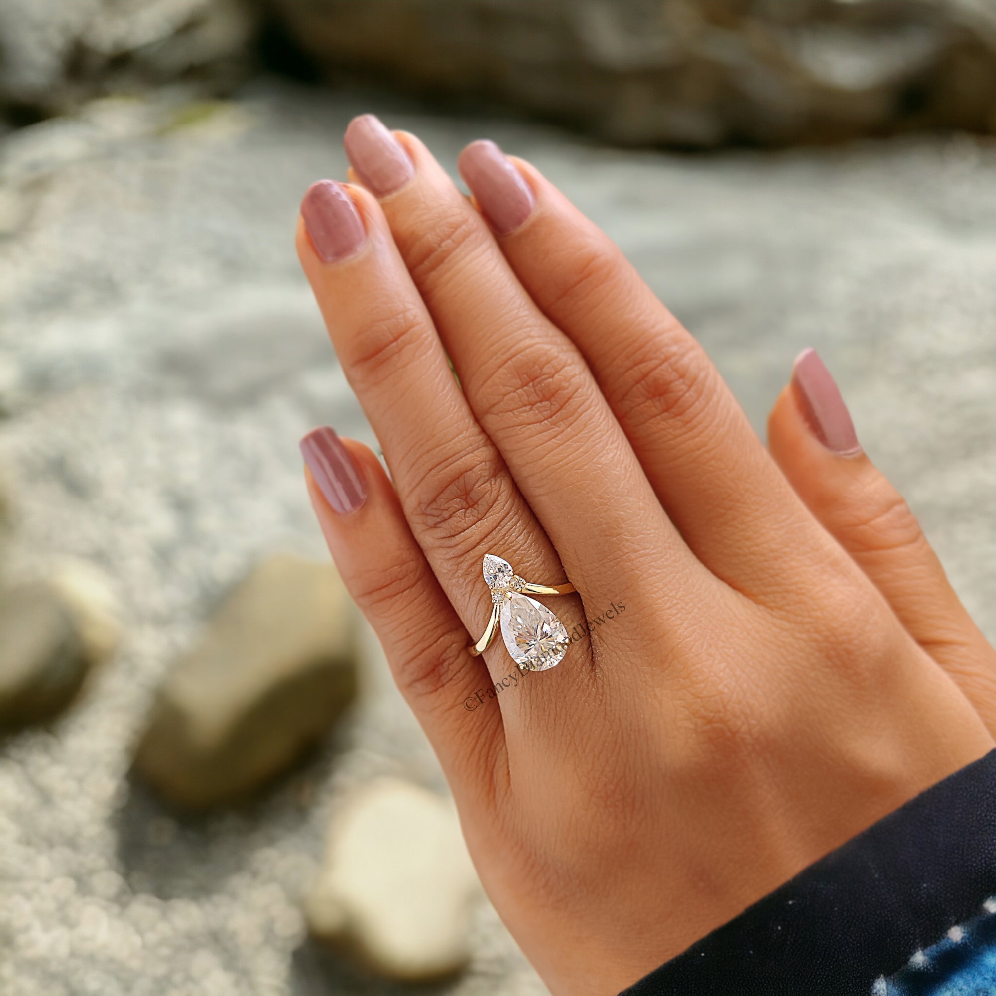 Teardrop Shape Upside Down Ring 1.90 CT Pear Cut Colorless Moissanite Engagement Ring Chevron Wedding Ring Anniversary Ring For Women FD201