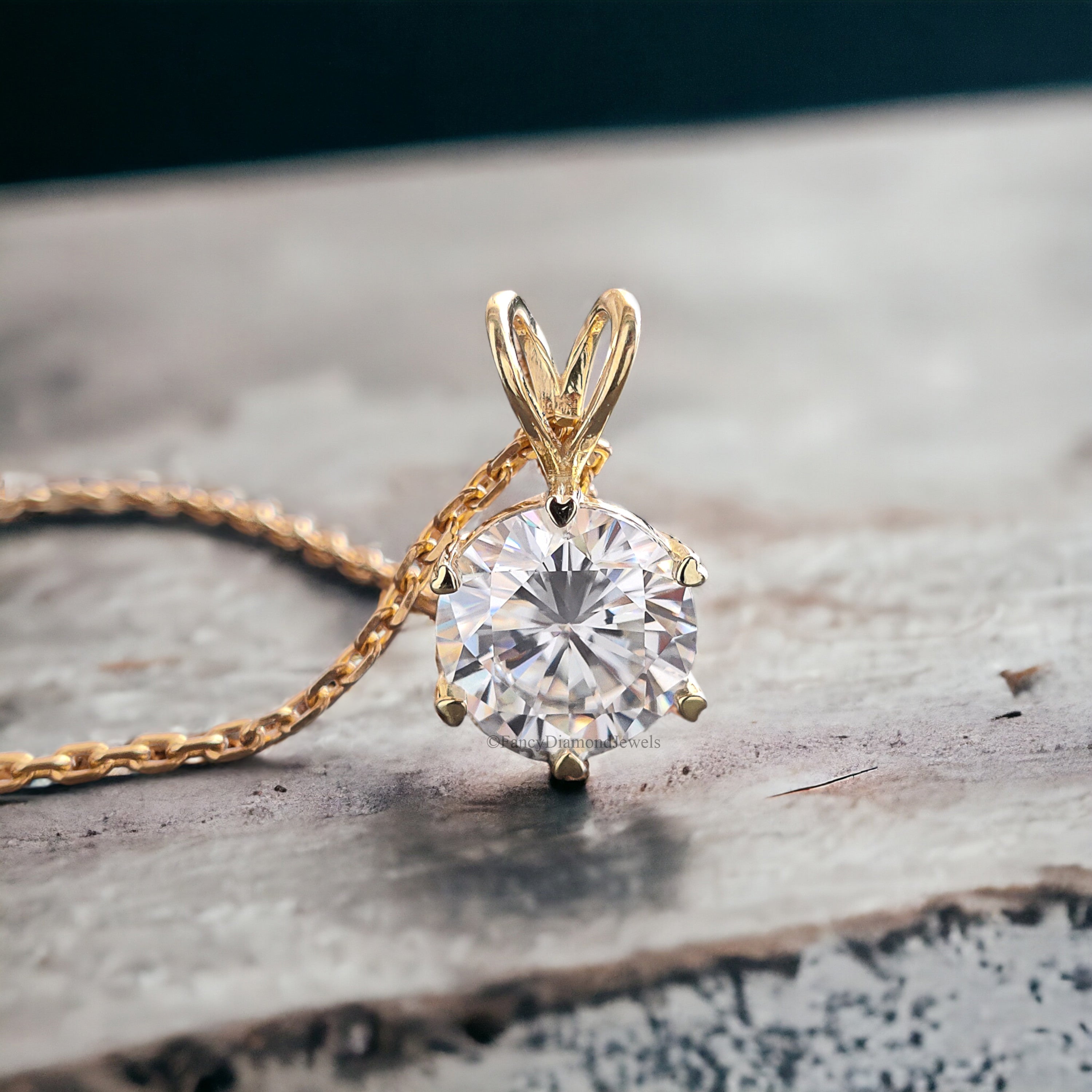 Antique Moissanite Pendant 3.50 CT Round Brilliant Cut Yellow Gold handmade jewelry Six Heart Shape prong basket setting Pendant FD151