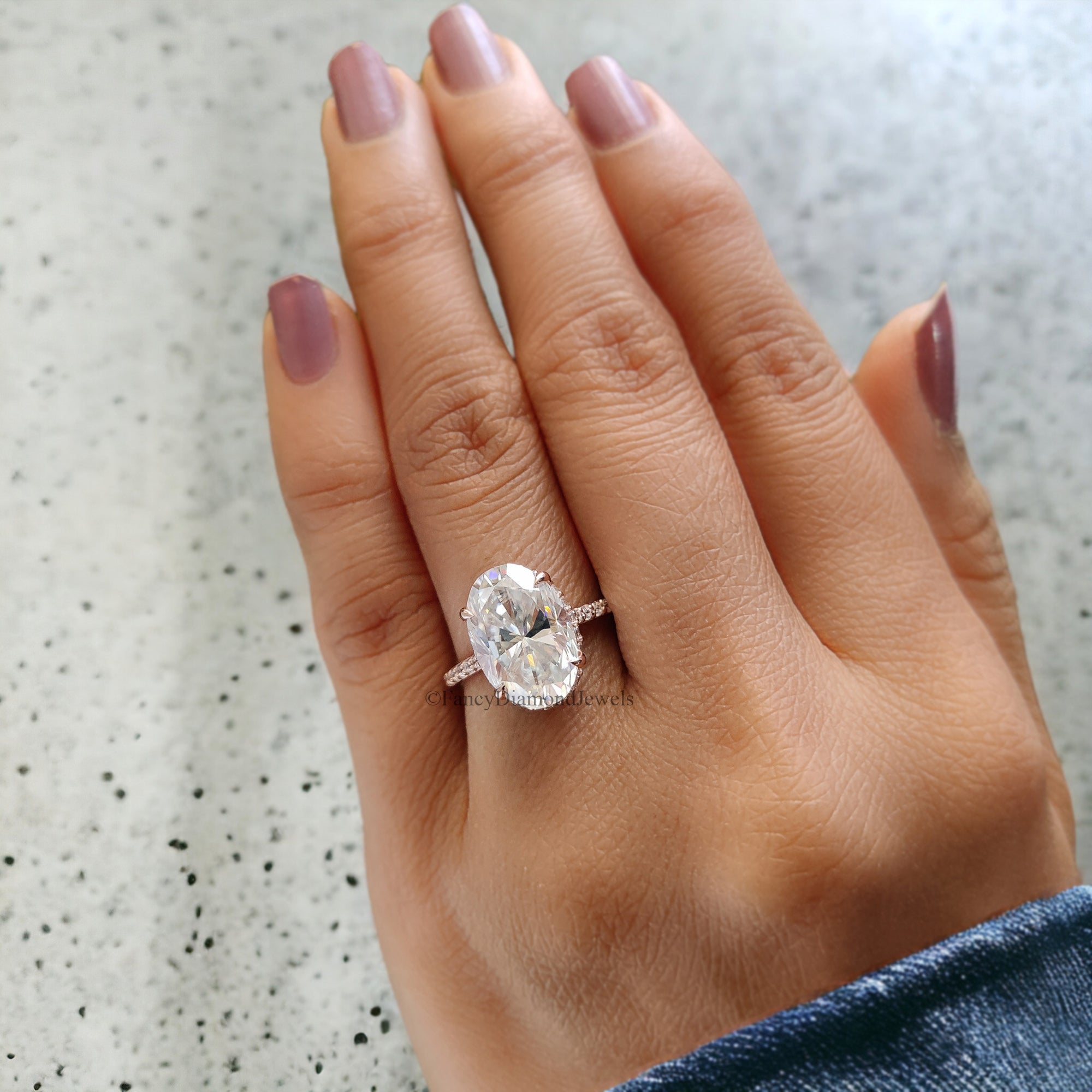 Oval Moissanite Engagement Ring 4.00 CT Oval Wedding Ring Hidden Halo Ring Ring for Women Propose Ring Cathedral Setting Anniversary FD53