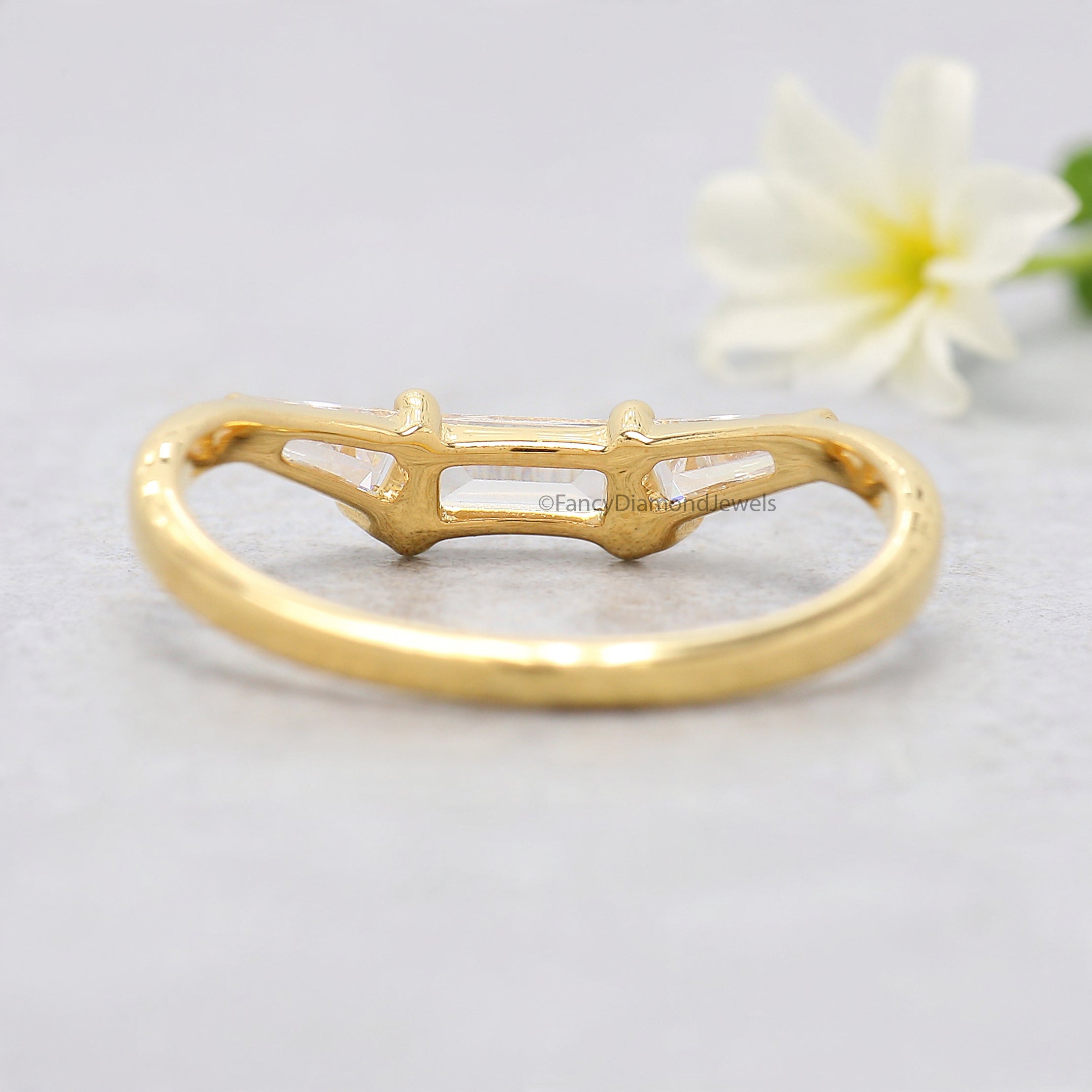 Baguette / Tapper Baguette Cut Wedding Band Yellow Gold Unique Anniversary Curved Wedding Band Vintage Stacking Matching Gift For Her FD530