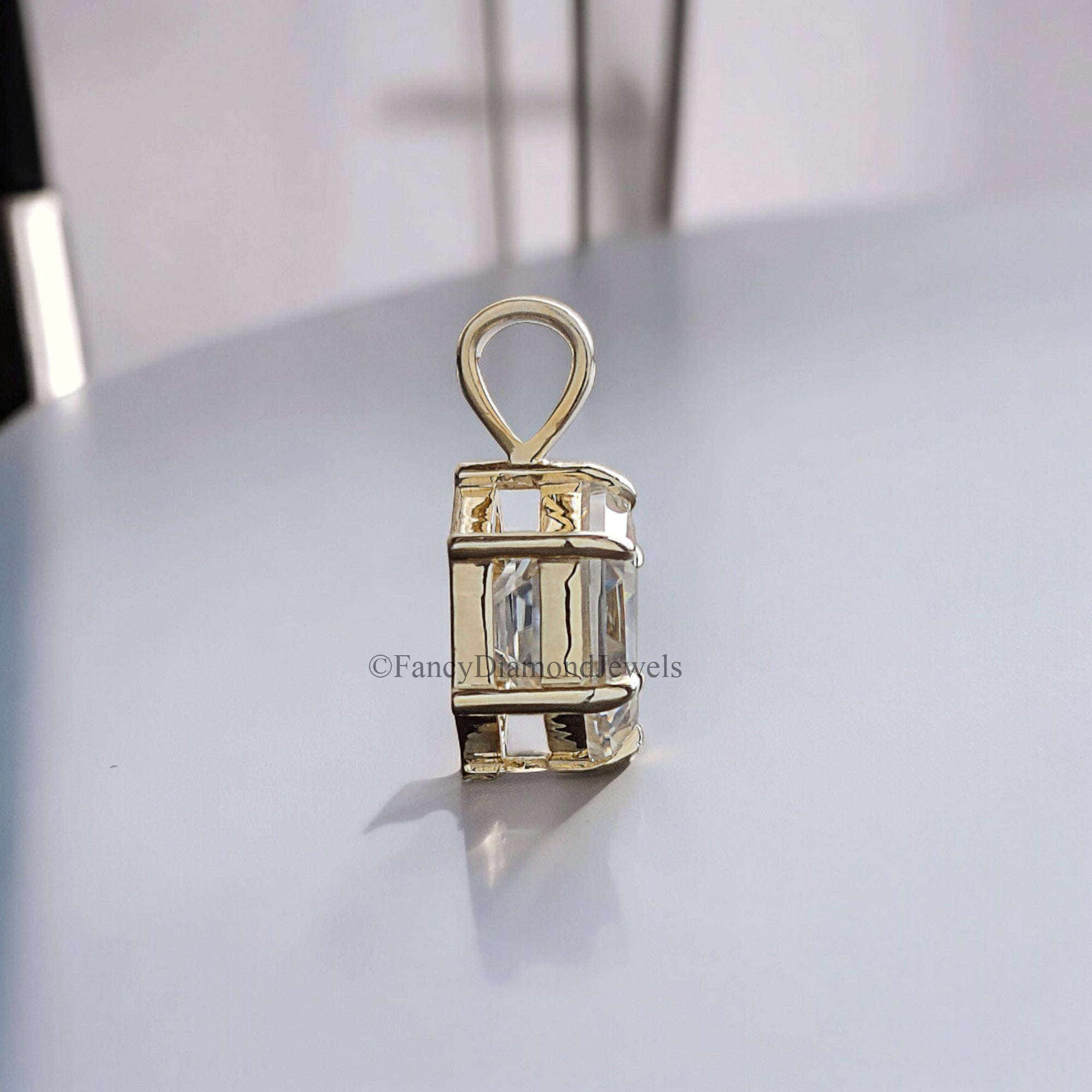Antique Moissanite Pendant 2.55 CT Hexagon Cut Yellow Gold Handmade Jewelry Six Pointed Claw Prong Setting Pendant Solitaire Pendant FD190