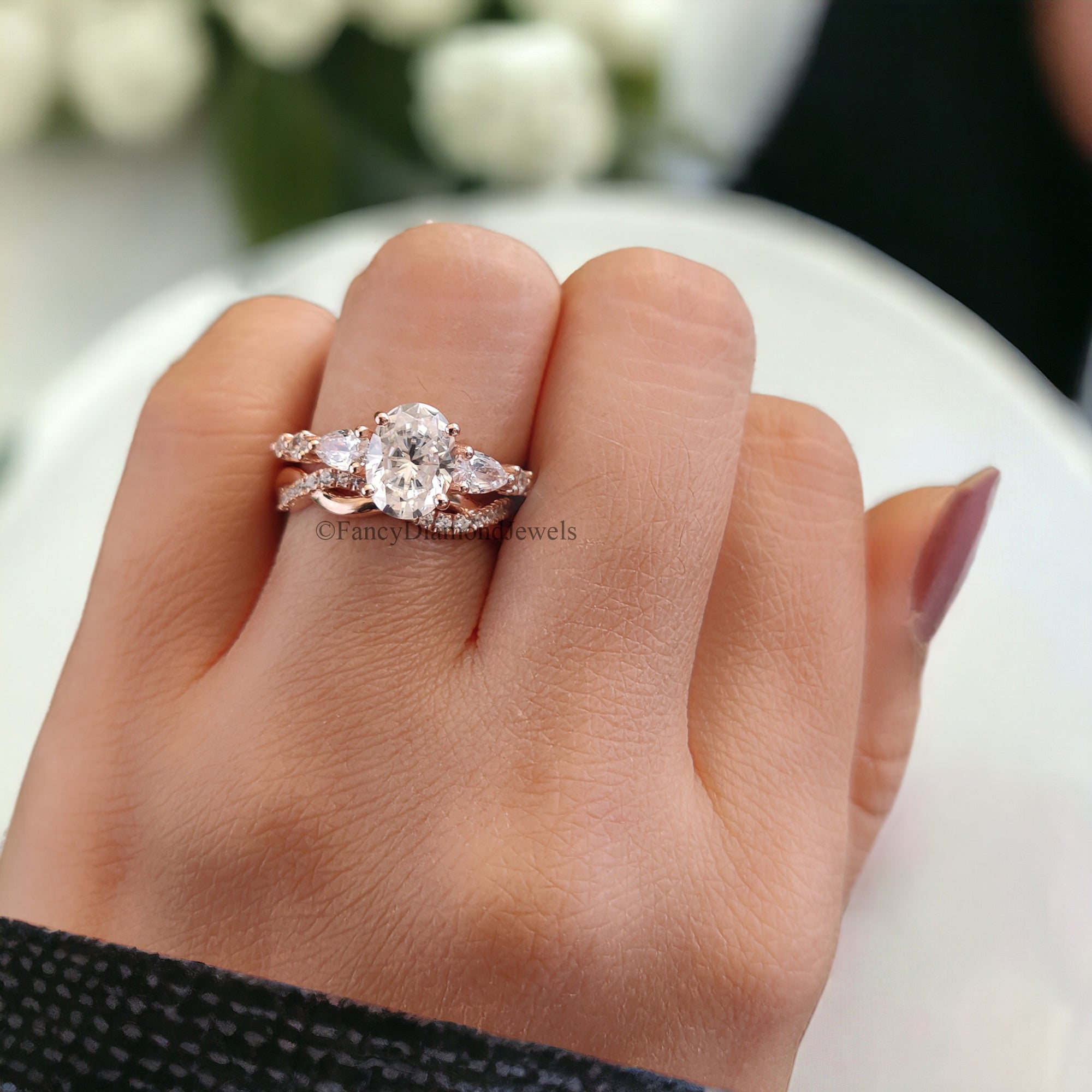 Oval cut Moissanite Engagement ring set Vintage Moissanite ring Rose Gold Curved Diamond ring Twisted band Bridal set Promise ring FD45