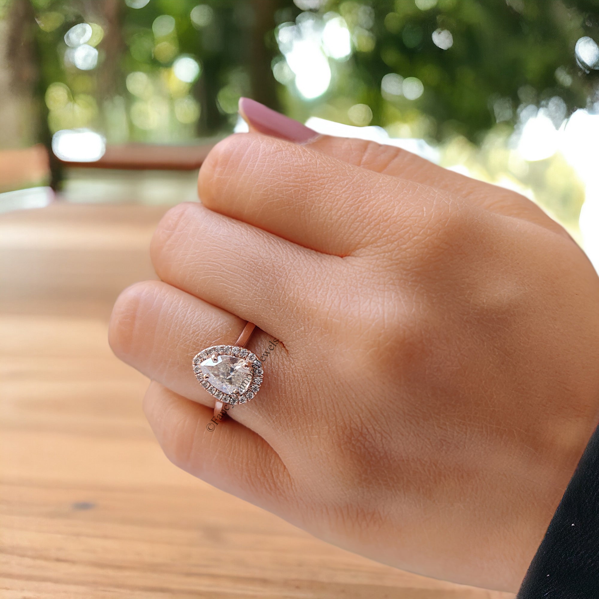 1.0 CT Pear Cut Moissanite Engagement Ring Anniversary Gift Halo Set 10K/14K/18K White Gold Prong Setting Ring Christmas Gift For Her FD100