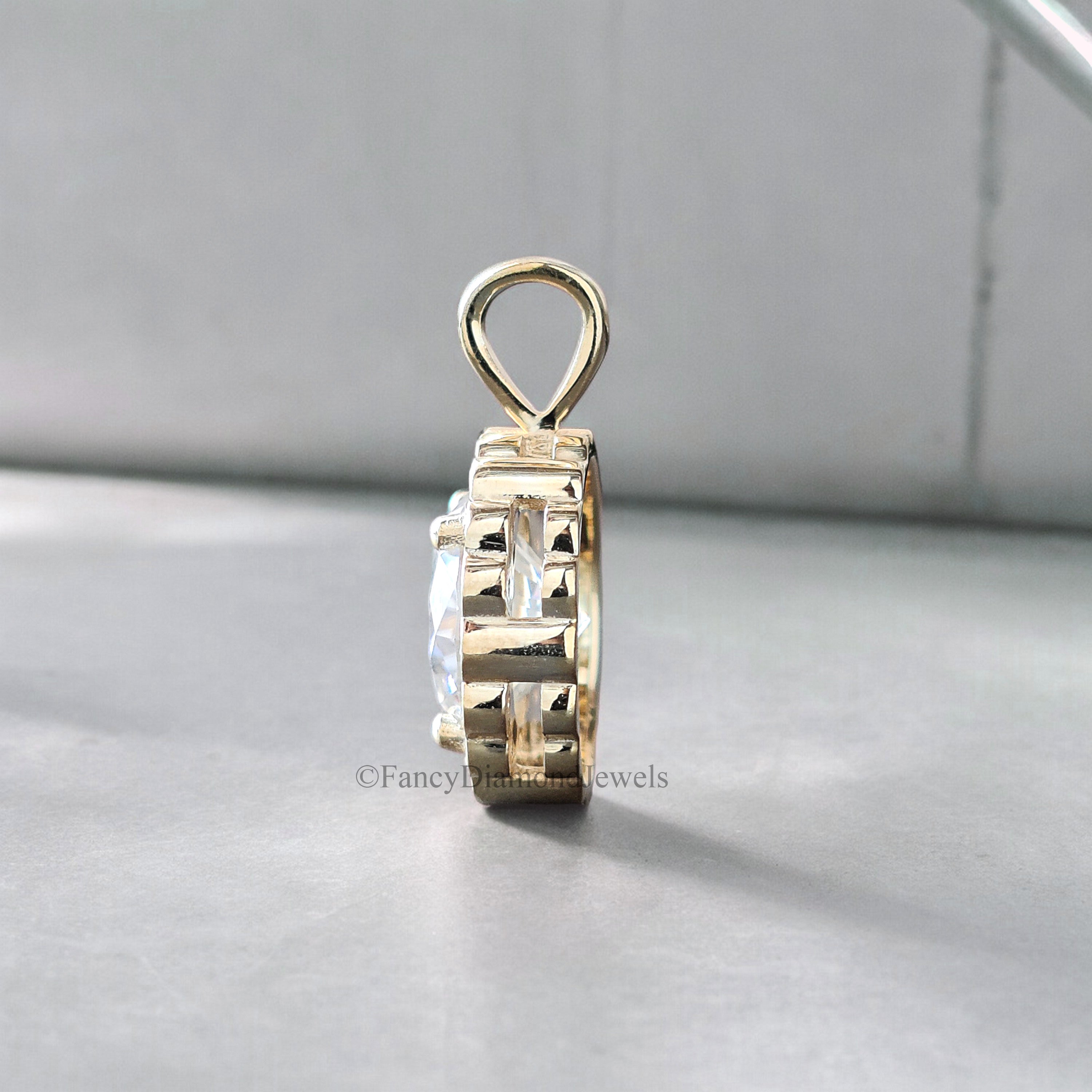 Yellow Gold Halo Pendant Necklace for Women Round Cut Pendant Necklace with Moissanite Stones Necklace for Teen Girls and Women FD189