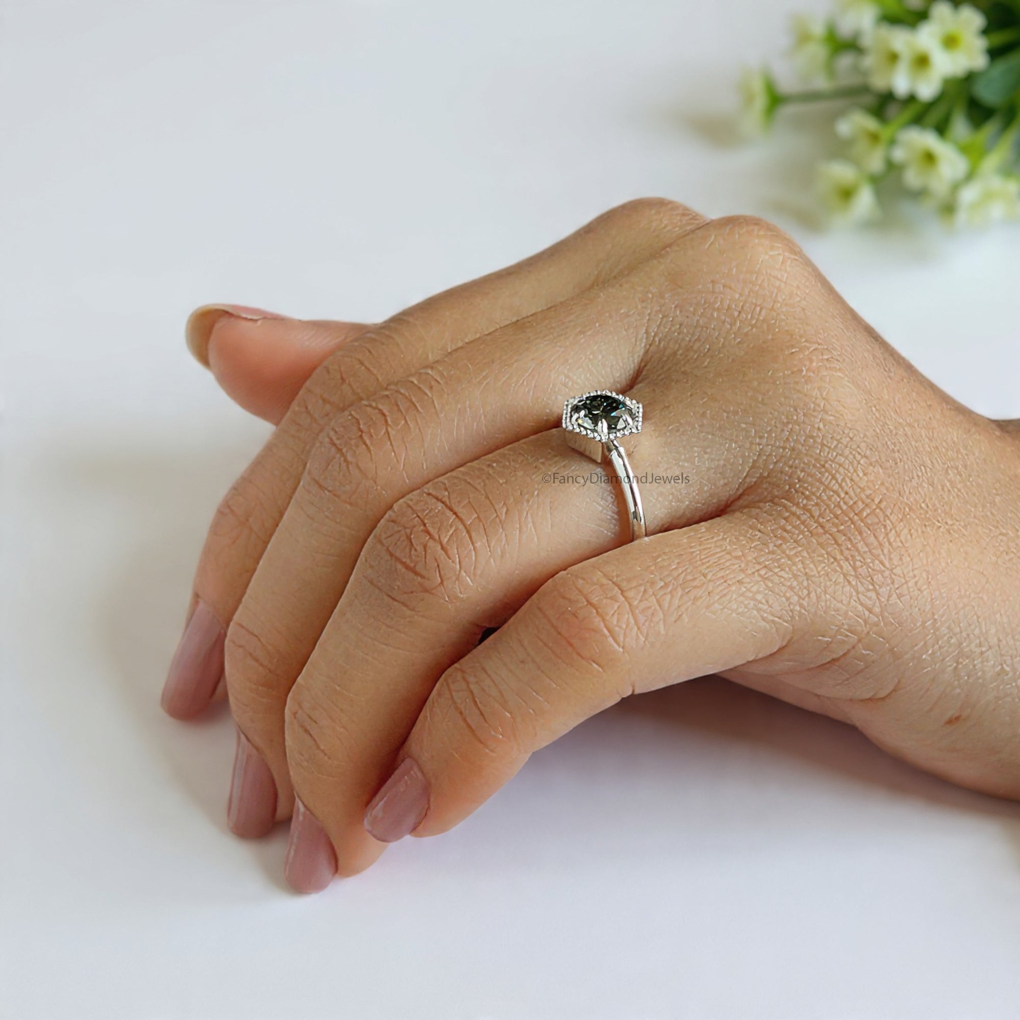 0.85 CT Aqua Blue Green Round Brilliant Moissanite Ring 10k/14k/18k Solid White Gold Ring Solitaire Engagement Ring Moissanite Ring FD38