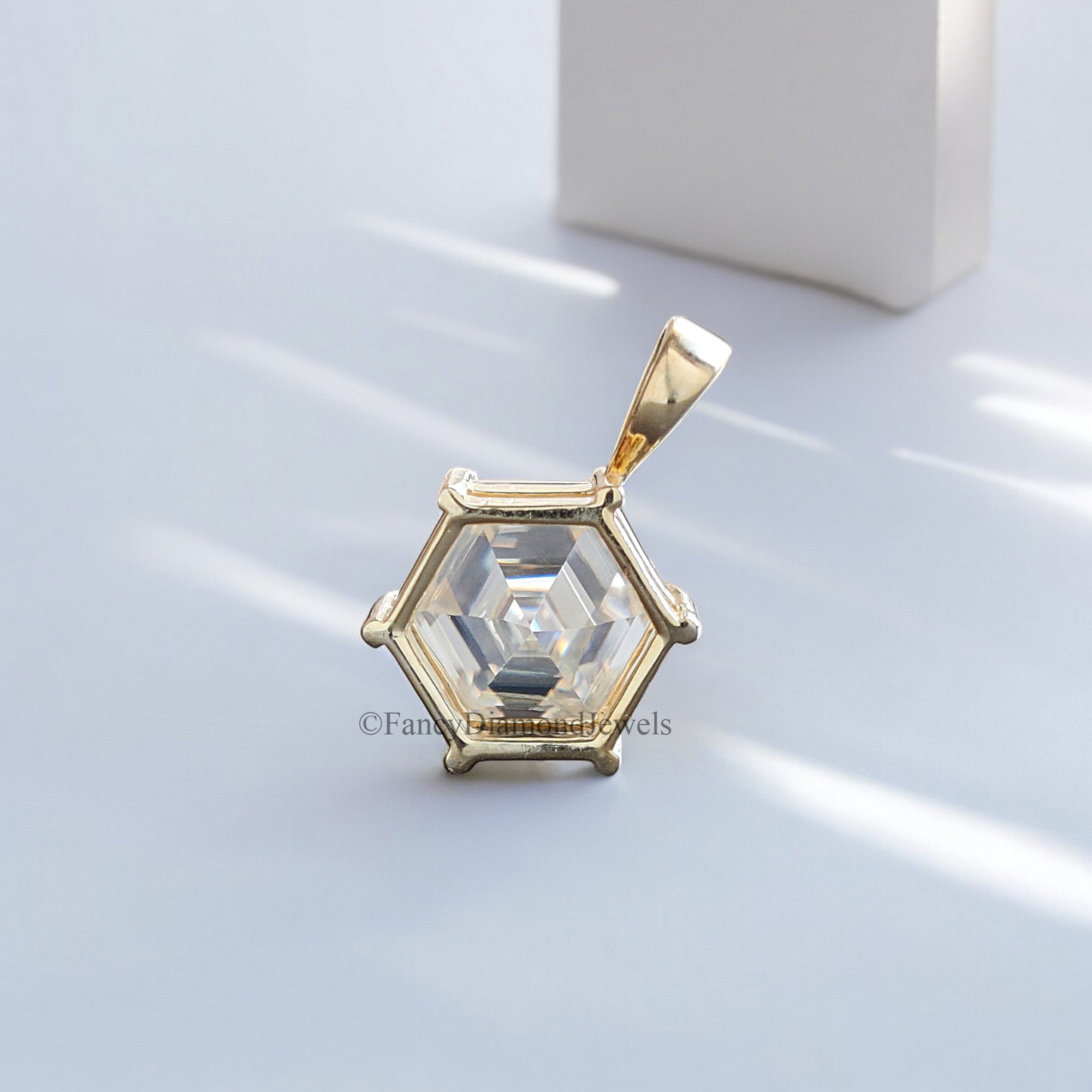 Antique Moissanite Pendant 2.55 CT Hexagon Cut Yellow Gold Handmade Jewelry Six Pointed Claw Prong Setting Pendant Solitaire Pendant FD190