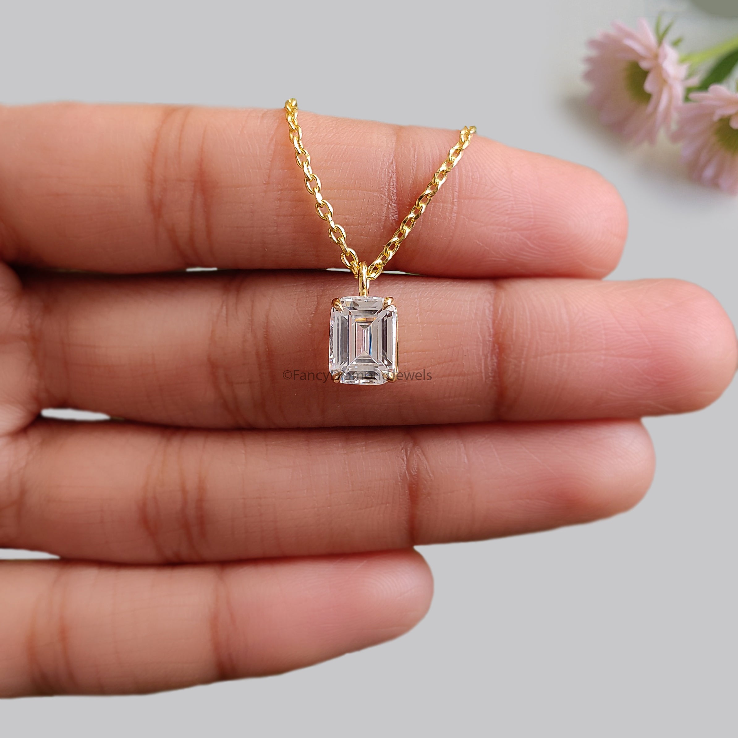 Dainty Emerald Cut Pendant Necklace Bridesmaid Jewelry Yellow Silver handmade jewelry Necklace Minimalist Jewelry Necklace With Chain FD514