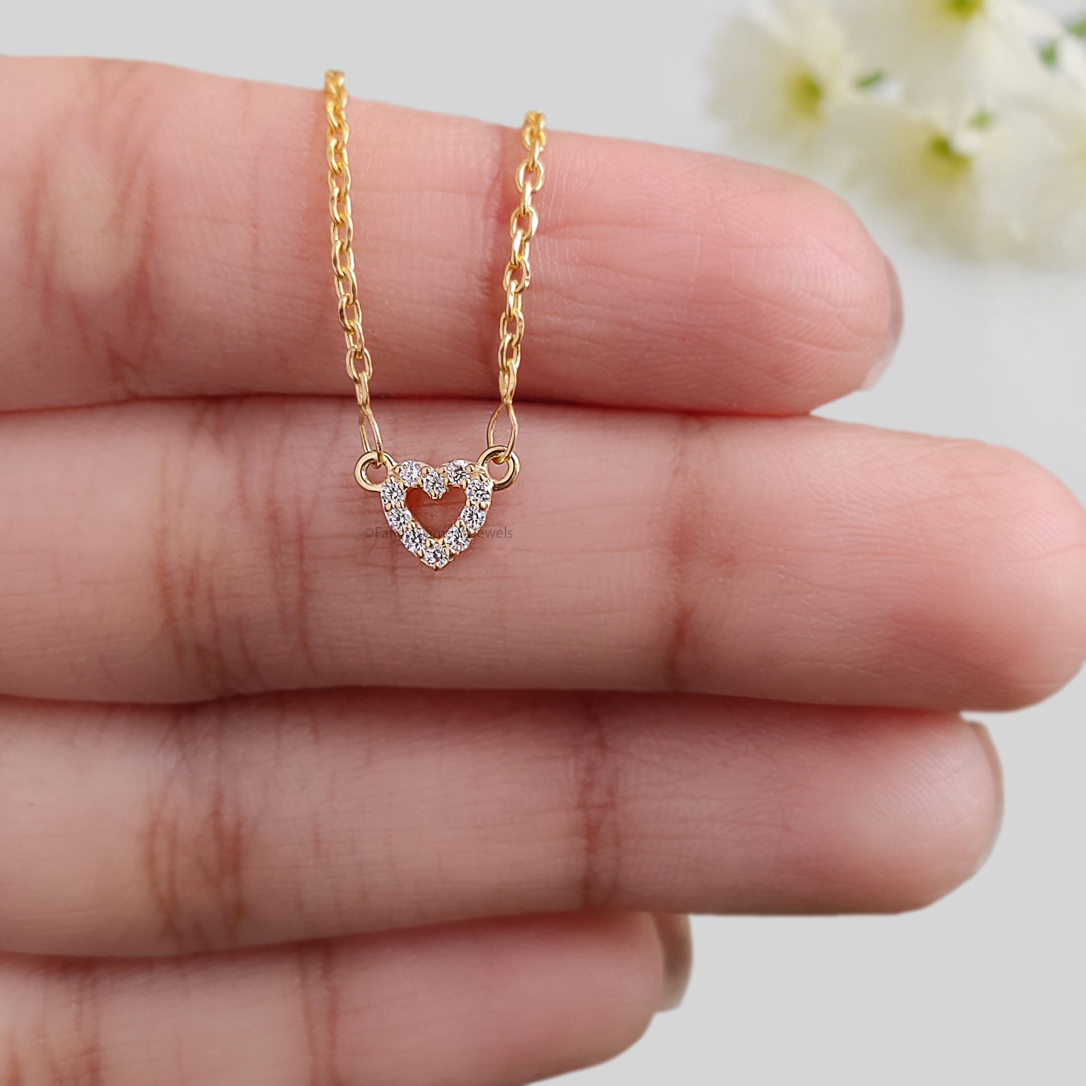 Diamond Heart Necklace Round Diamond Necklace Yellow Silver handmade jewelry Necklace Minimalist Love Pendant Necklace With Chain FD511
