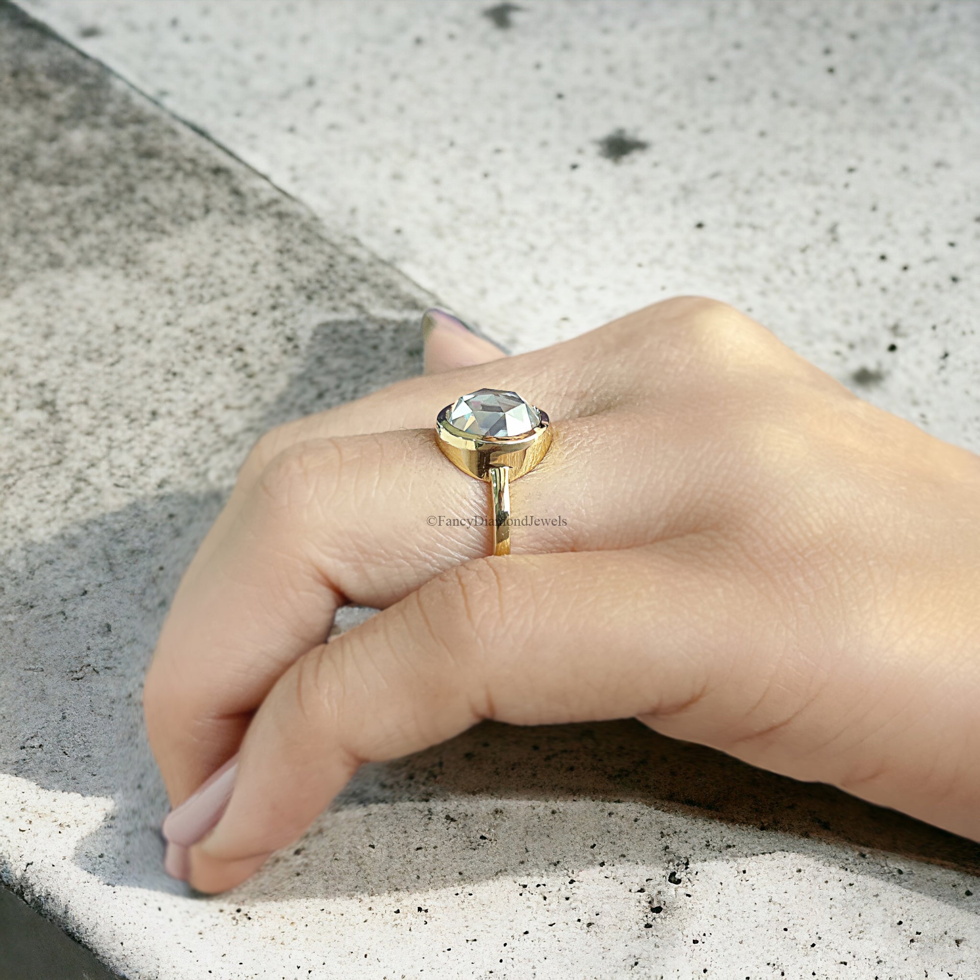 Singular Bezel Set Round Rose Cut Moissanite Engagement Ring 2.65 CT Round Rose Cut Classic Simple Solitaire Moissanite Wedding Ring FD203