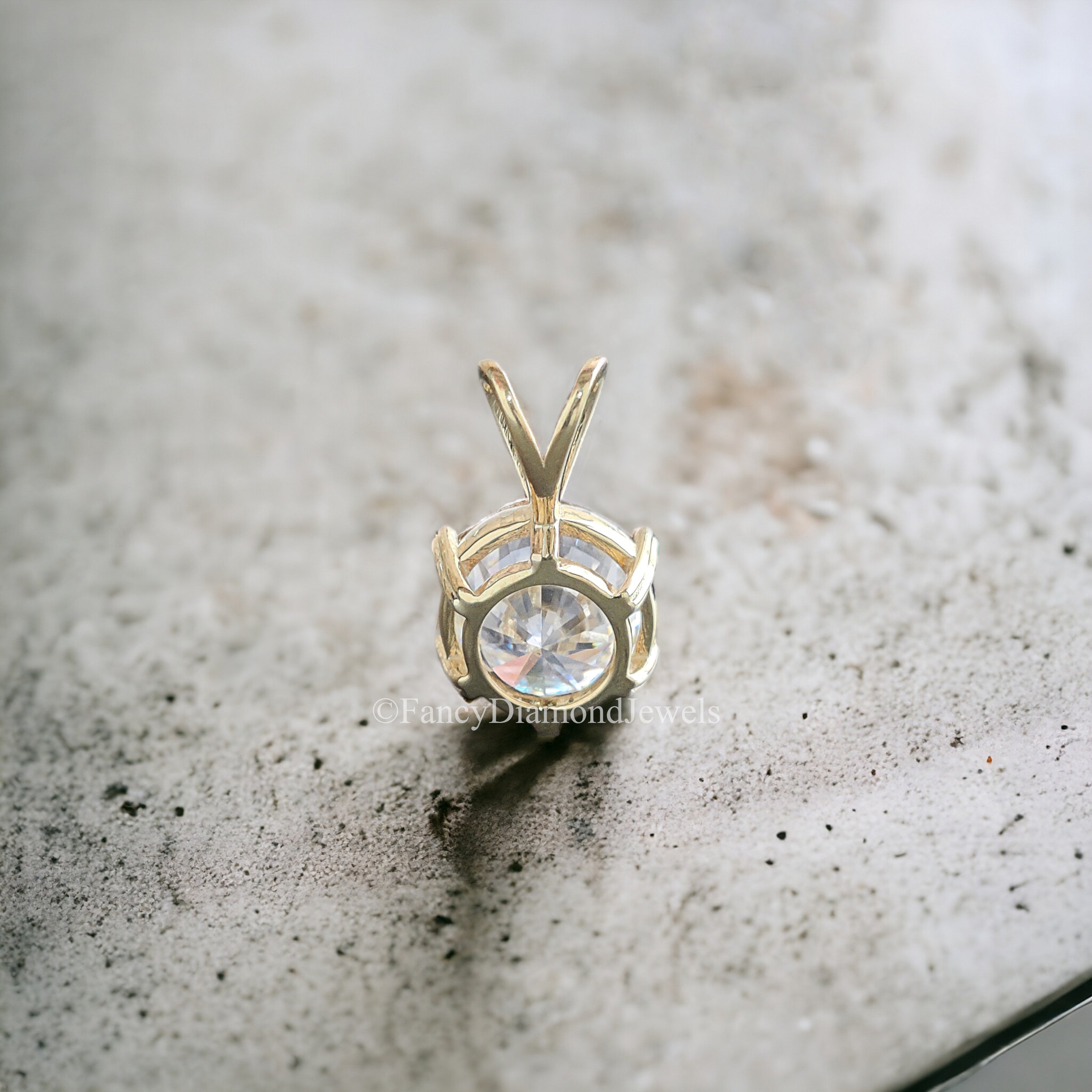 Antique Moissanite Pendant 3.50 CT Round Brilliant Cut Yellow Gold handmade jewelry Six Heart Shape prong basket setting Pendant FD151