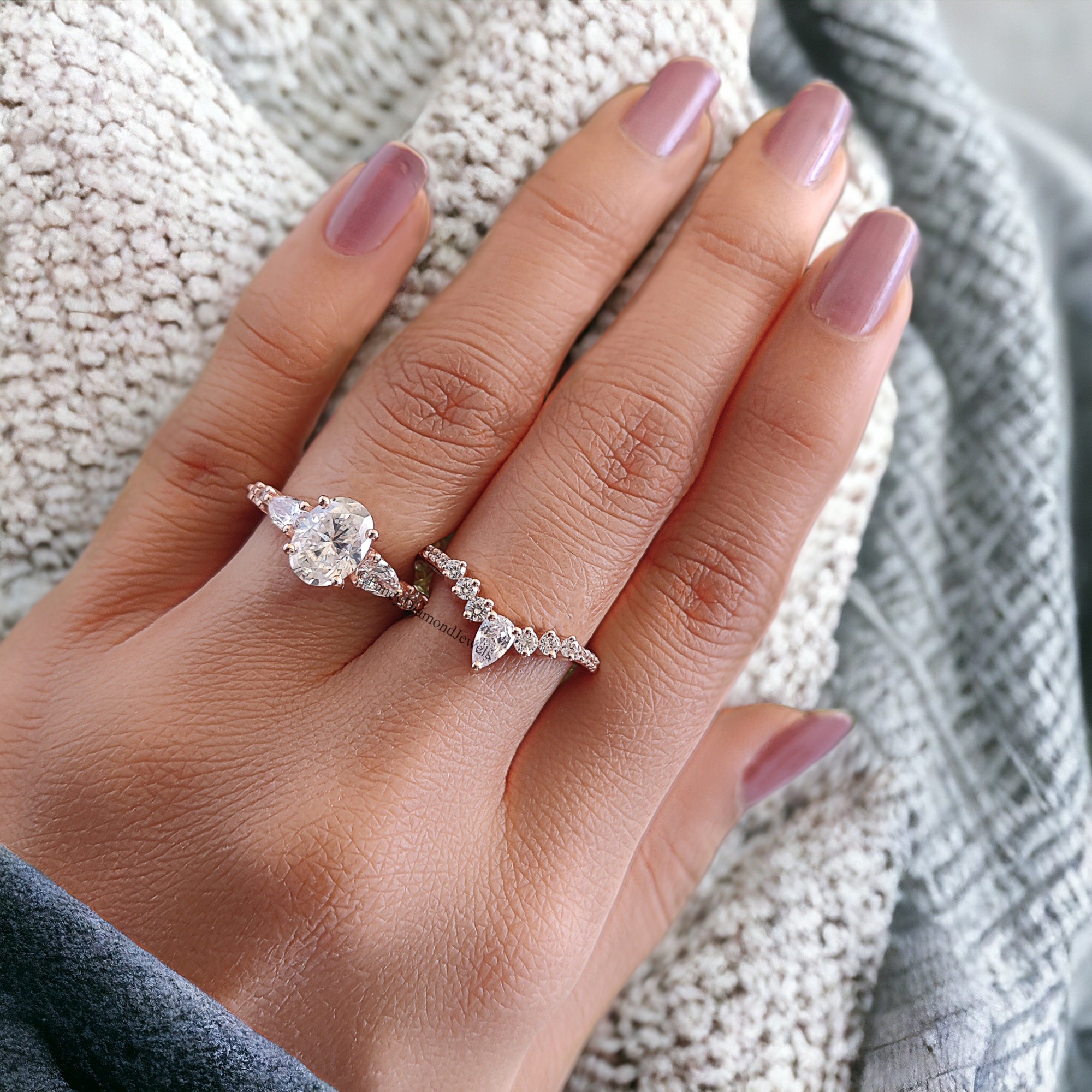 Oval Moissanite Engagement Ring Set Stacking Ring 14K/18K Rose Gold Vintage Unique Pear Diamond Cluster Ring Women Wedding Bridal Ring FD49