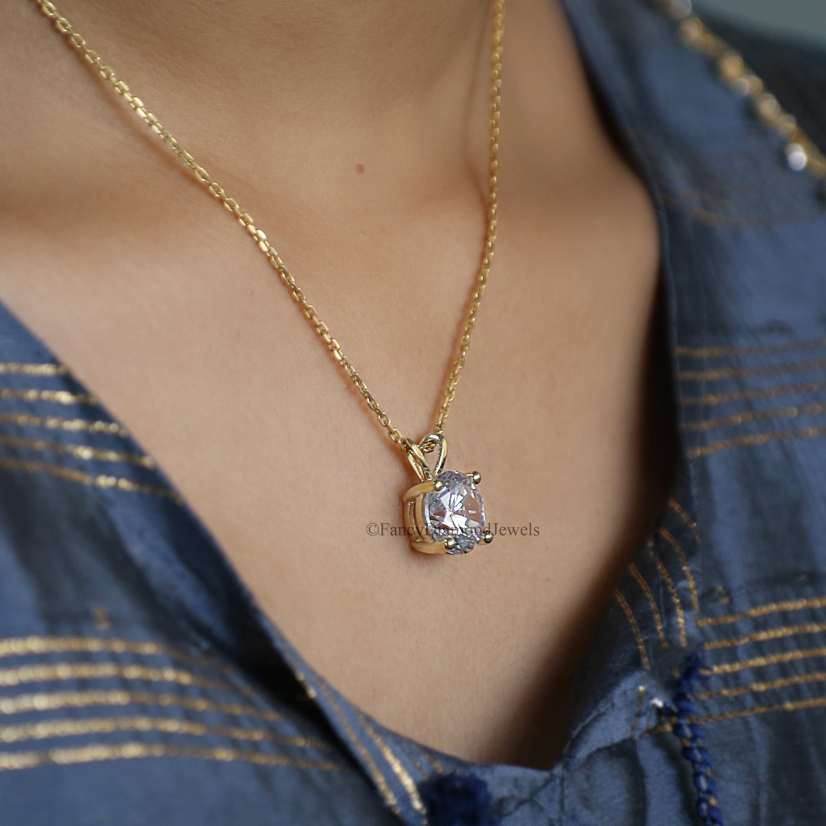 Round Brilliant Cut CZ Diamond Simulant Pendant Yellow Silver handmade jewelry Four Round Shape prong basket set Necklace With Chain FD273