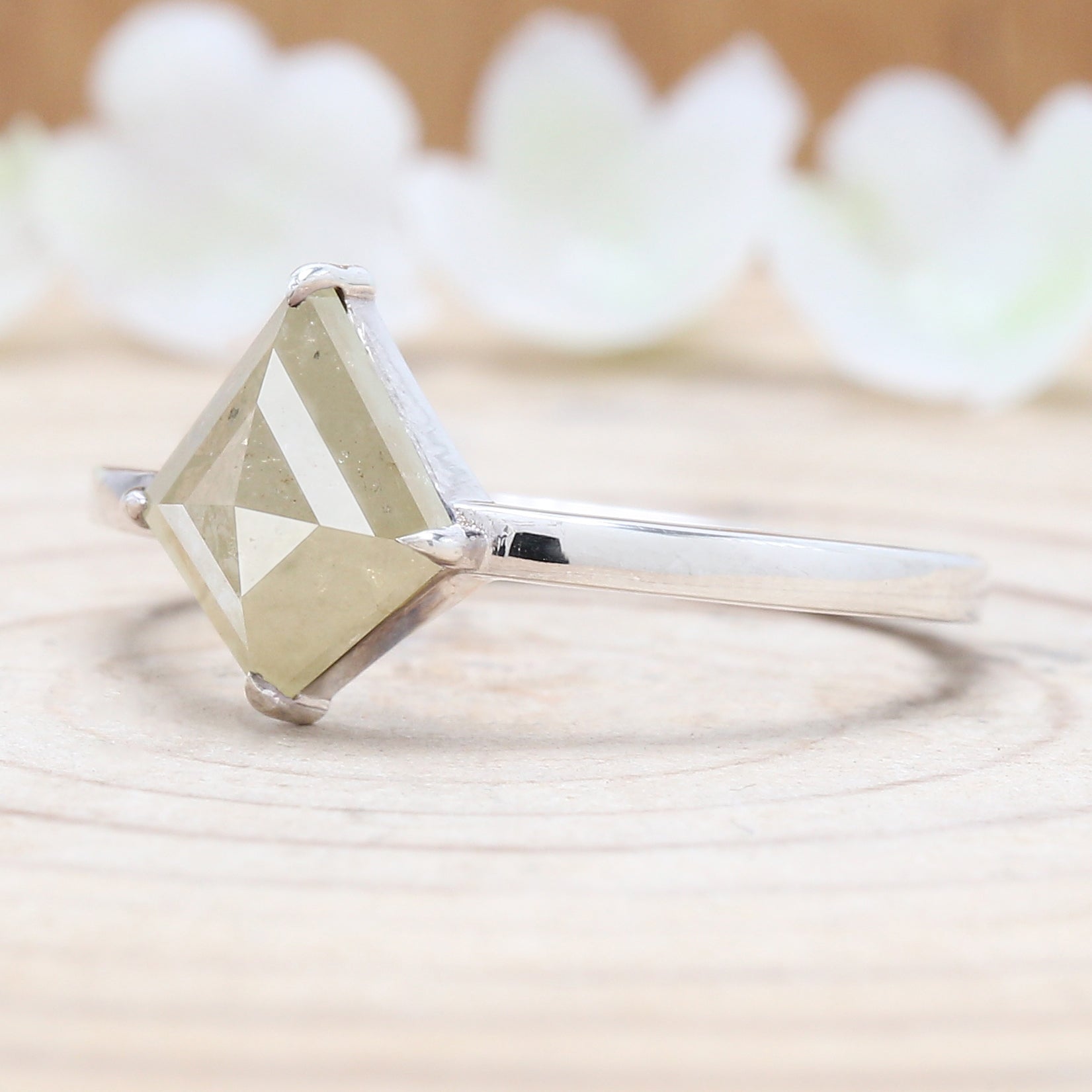 Kite Shape Grey Color Diamond Ring 1.42 Ct 9.65 MM Kite Cut Diamond Ring 14K Solid White Gold Silver Engagement Ring Gift For Her QN2517