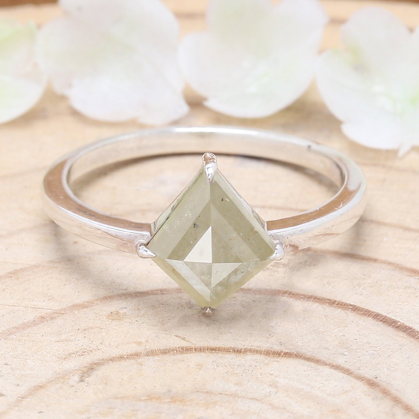 Kite Shape Grey Color Diamond Ring 1.42 Ct 9.65 MM Kite Cut Diamond Ring 14K Solid White Gold Silver Engagement Ring Gift For Her QN2517