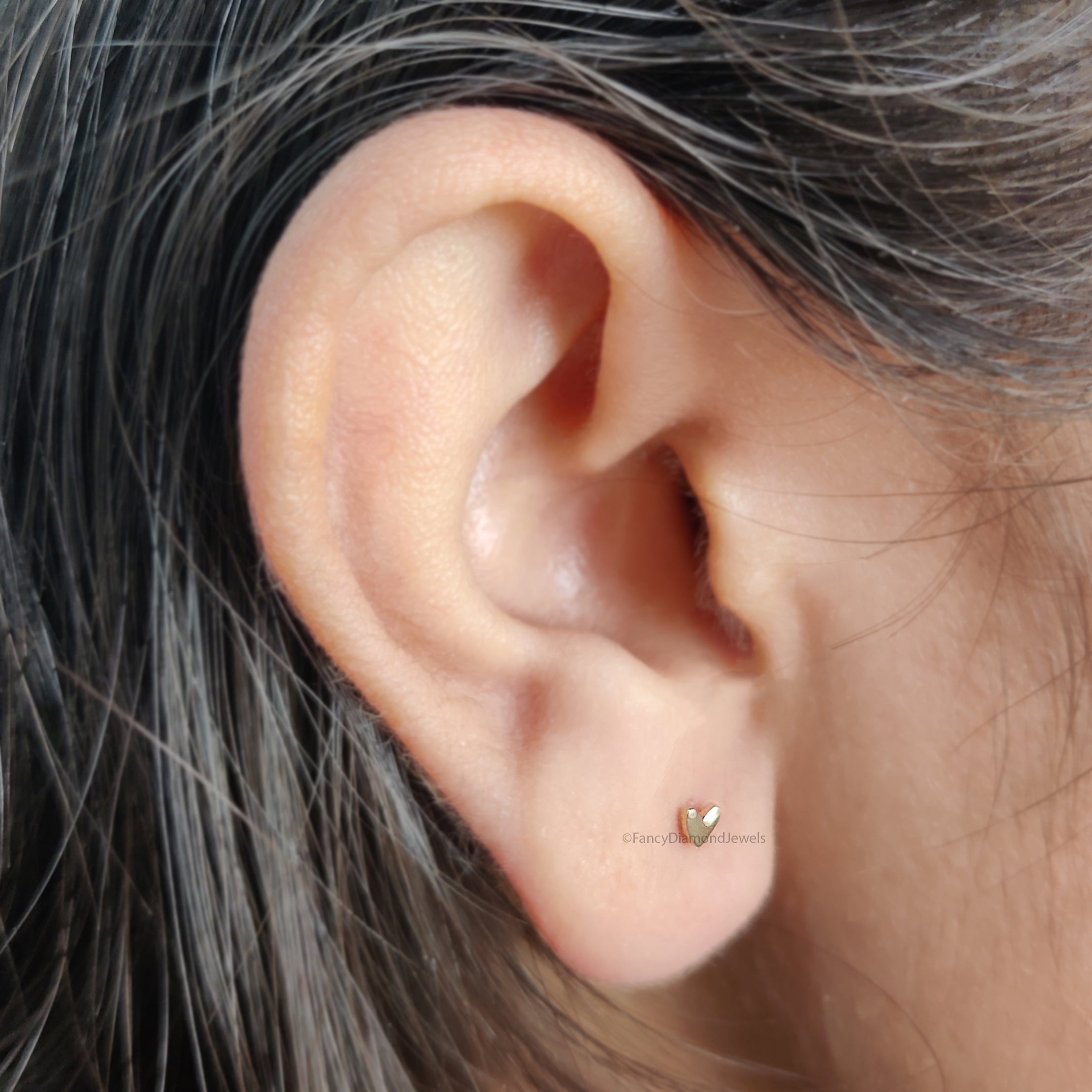 Heart Internally Threaded Labret tragus stud conch earrings Silver Yellow Gold Cuff cartilage helix stud flat back labret stud FD507