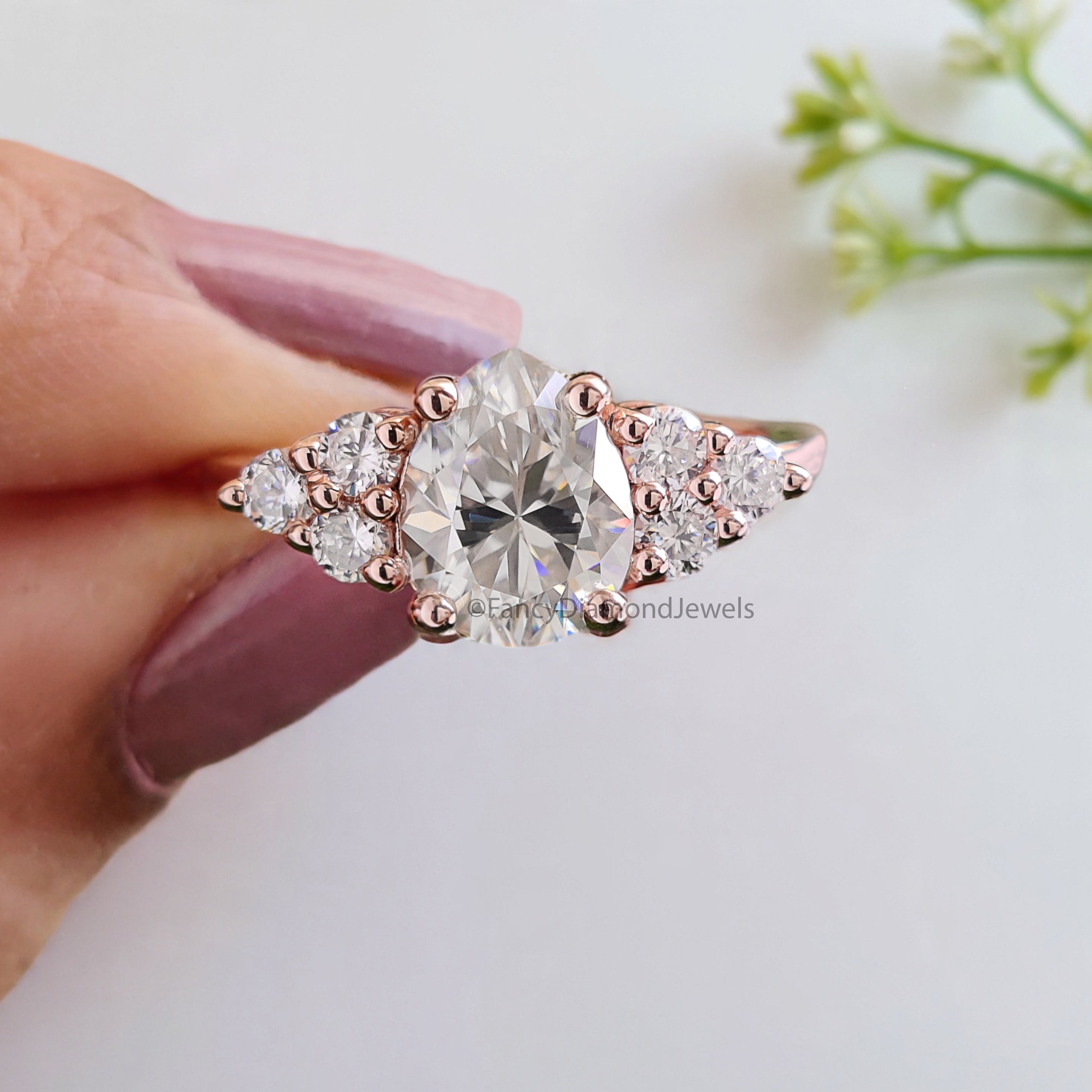 Pear shaped Moissanite Engagement Ring 1.60 CTW Vintage Unique Solid Gold Round Diamond wedding Ring Bridal Promise gift For Woman FD161