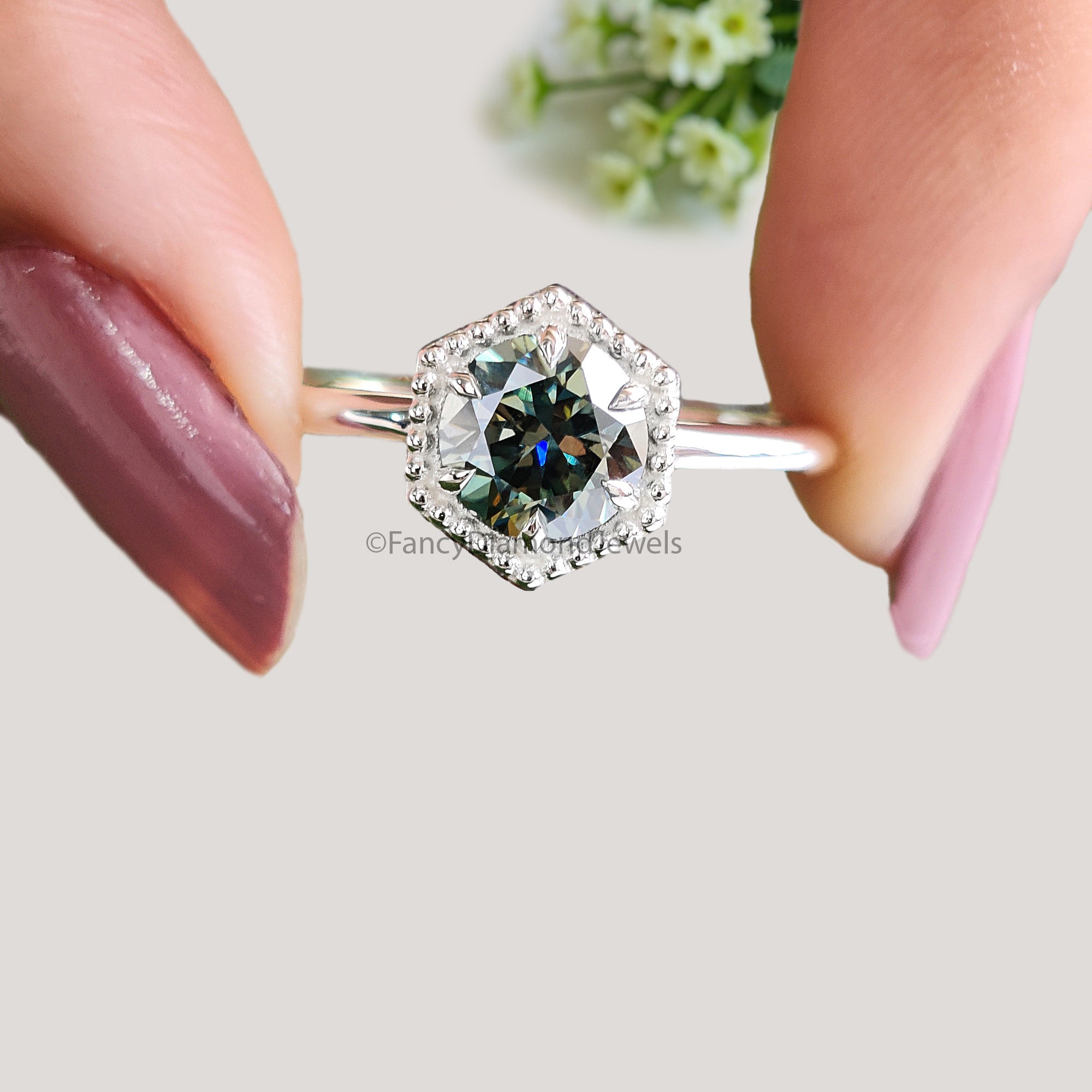 0.85 CT Aqua Blue Green Round Brilliant Moissanite Ring 10k/14k/18k Solid White Gold Ring Solitaire Engagement Ring Moissanite Ring FD38
