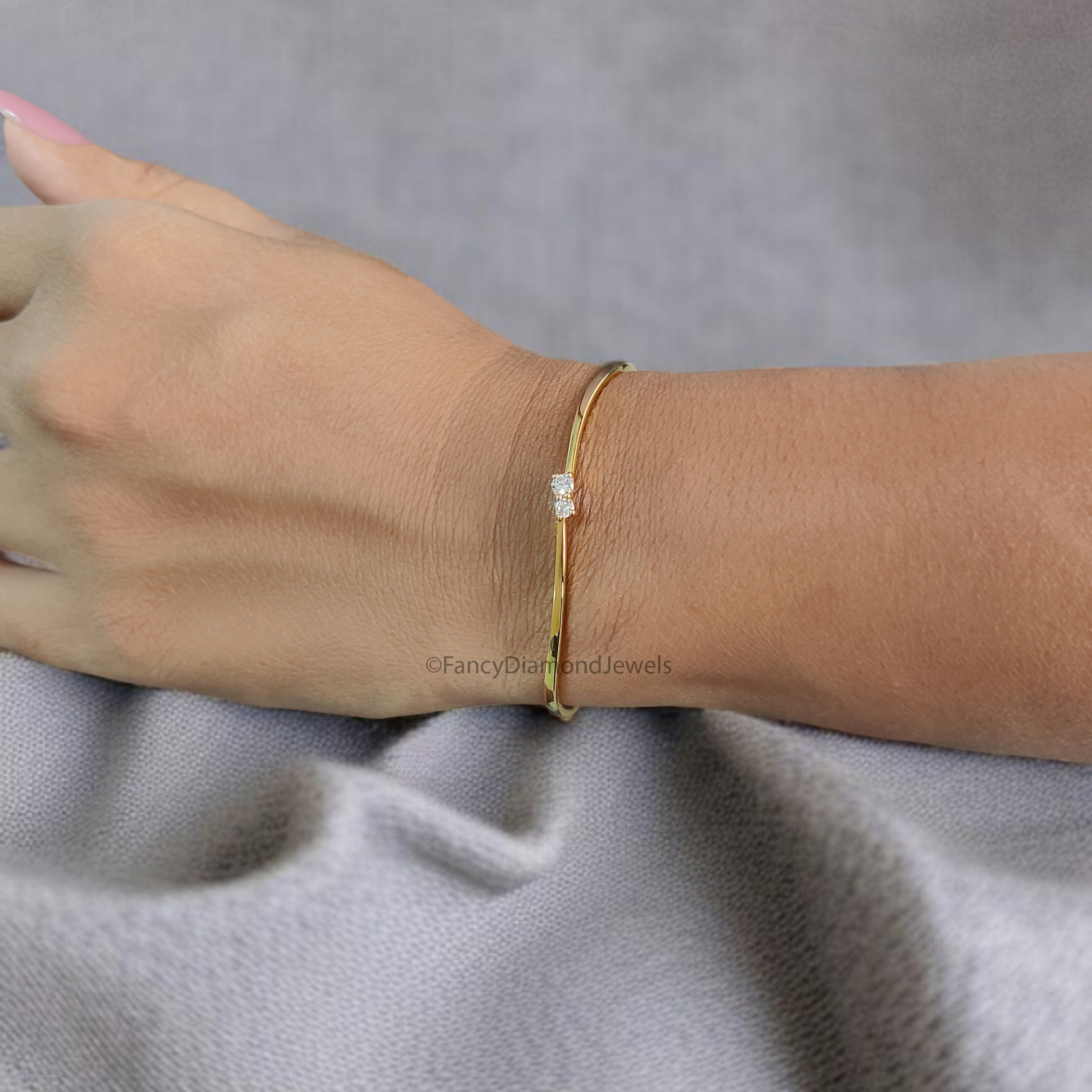 Round Moissanite Diamond Bracelet White Color  Round Diamond Bracelet Gold Bracelet Round Brilliant Cut Diamond Bracelet Gift For Her KD944