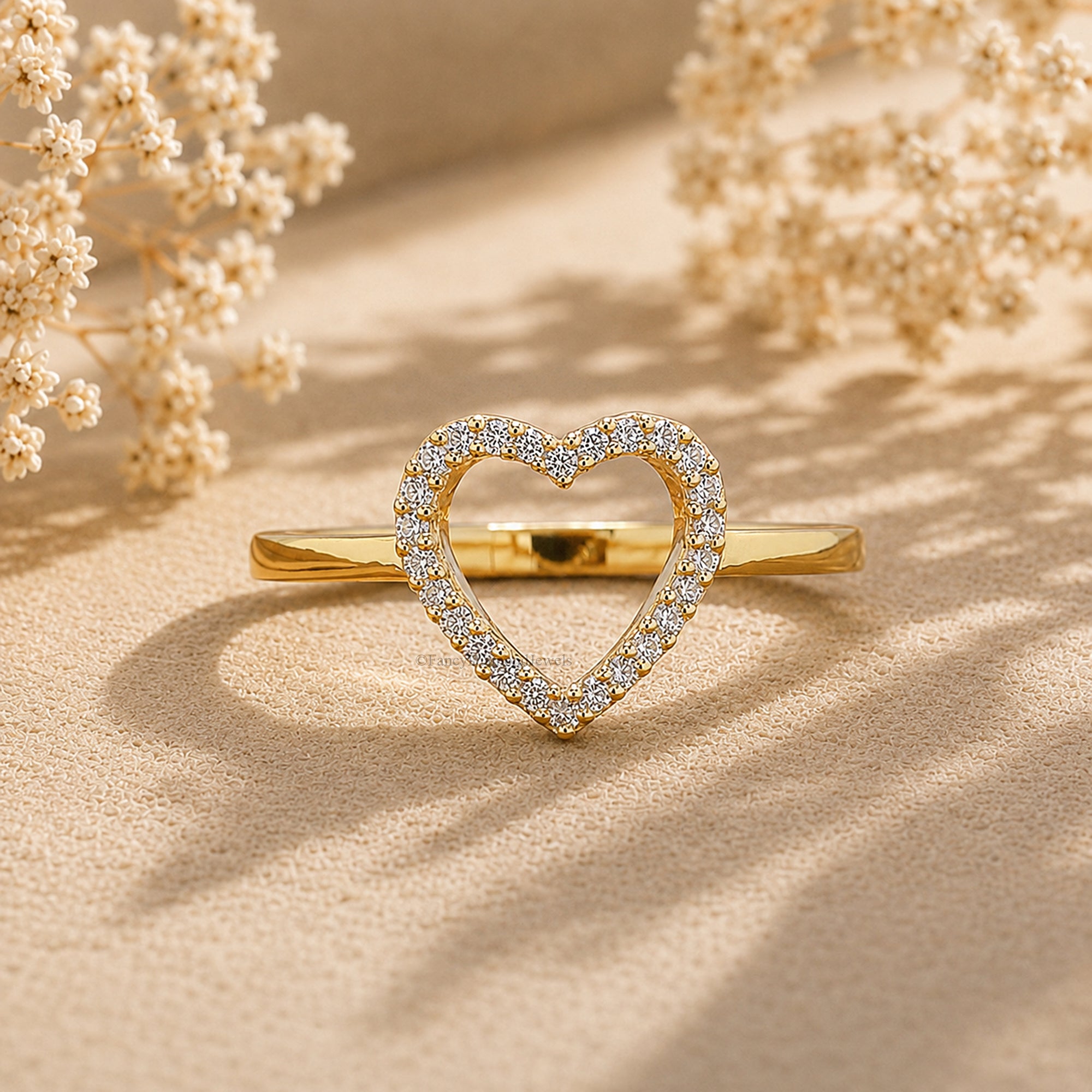 Round Lab Grown Diamond Heart Ring Pave Crystal Promise Ring Dainty Diamond Ring Cute Stackable Jewelry Anniversary Gift for Her FD584