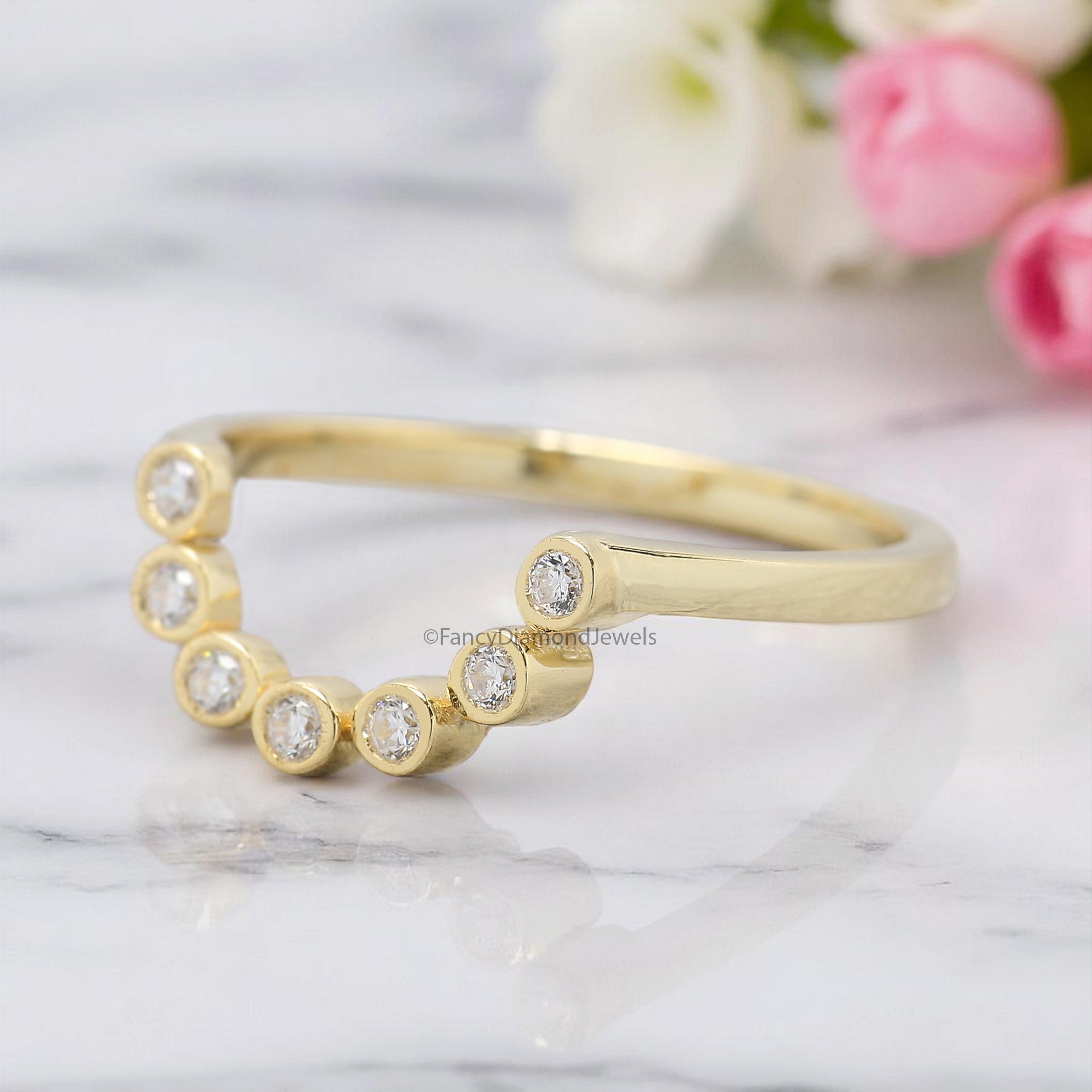 Bezel Set Curved Round Diamond Wedding Band Silver/10K/14K/18K Band 0.11 CT Diamond Band Curve Crown Anniversary Ring Gift For Her FD380
