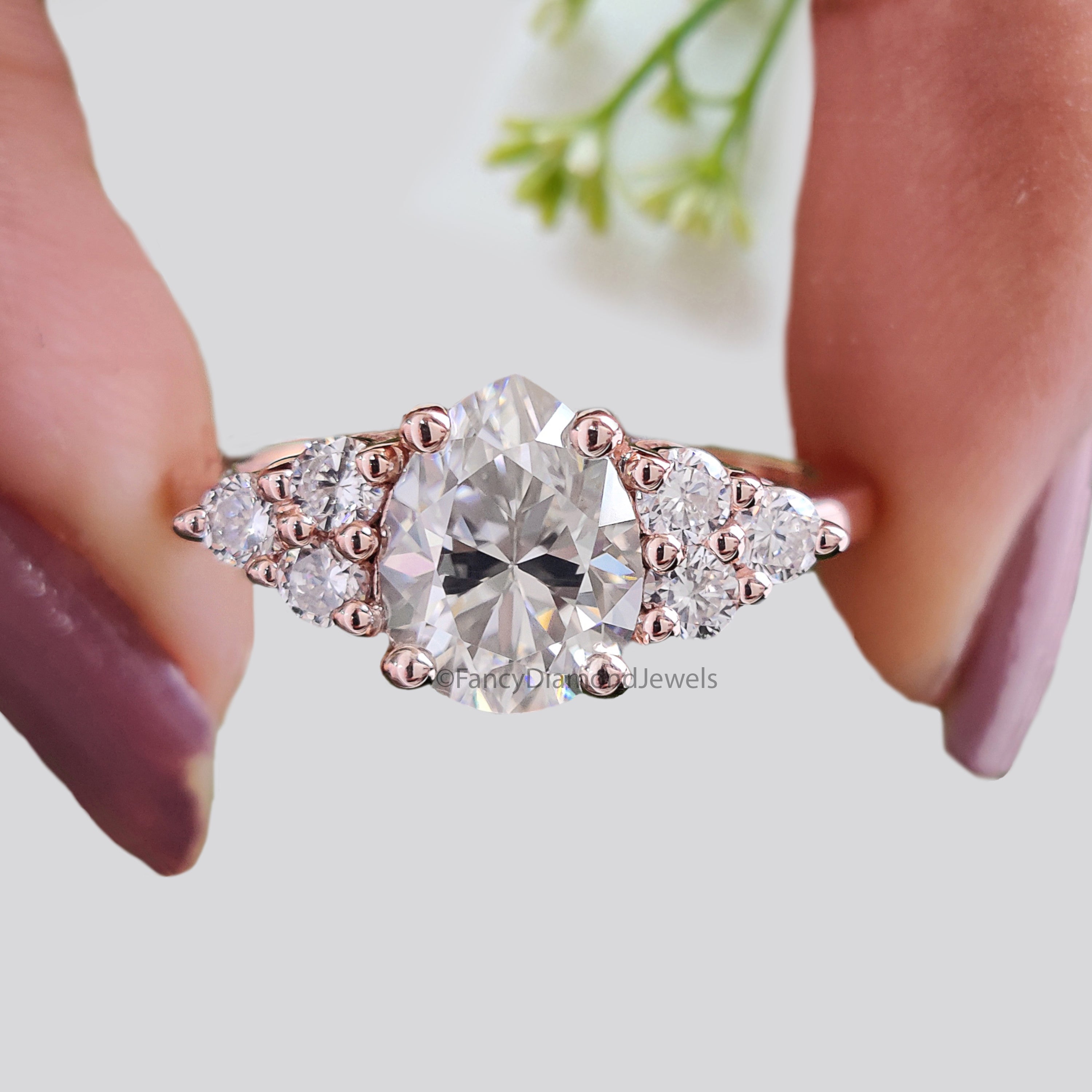 Pear shaped Moissanite Engagement Ring 1.60 CTW Vintage Unique Solid Gold Round Diamond wedding Ring Bridal Promise gift For Woman FD161