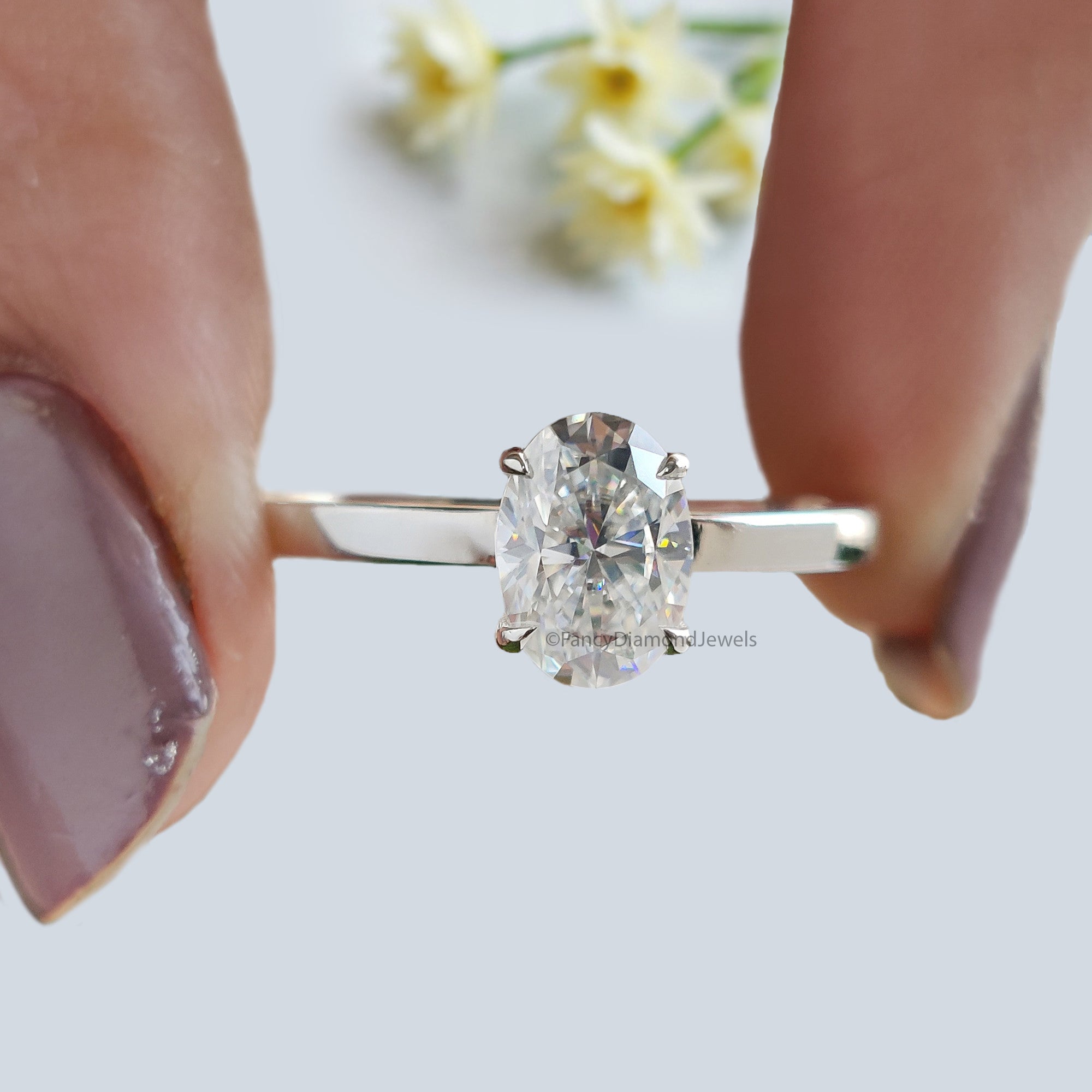 Beautiful Oval Shape Moissanite Ring White Gold 10k/14k/18k 1.00 CT Oval Cut Ring Oval Wedding Engagement Ring Oval Colorless Ring FD19