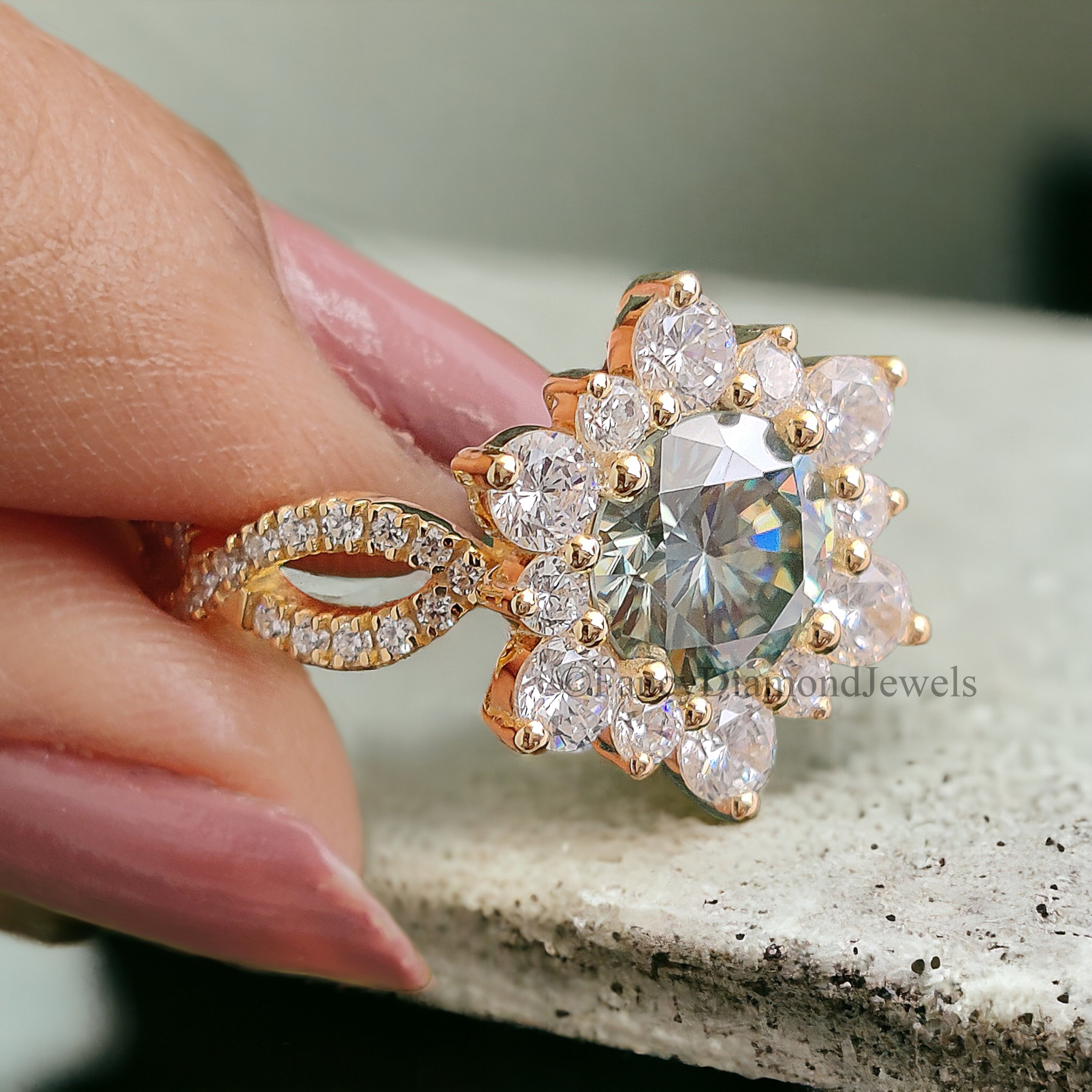 2.30TW Round Cut Blue Moissanite Engagement Ring Vintage Halo Anniversary Ring Twisted Micro Set Wedding Ring Crossover Ring For Women FD221