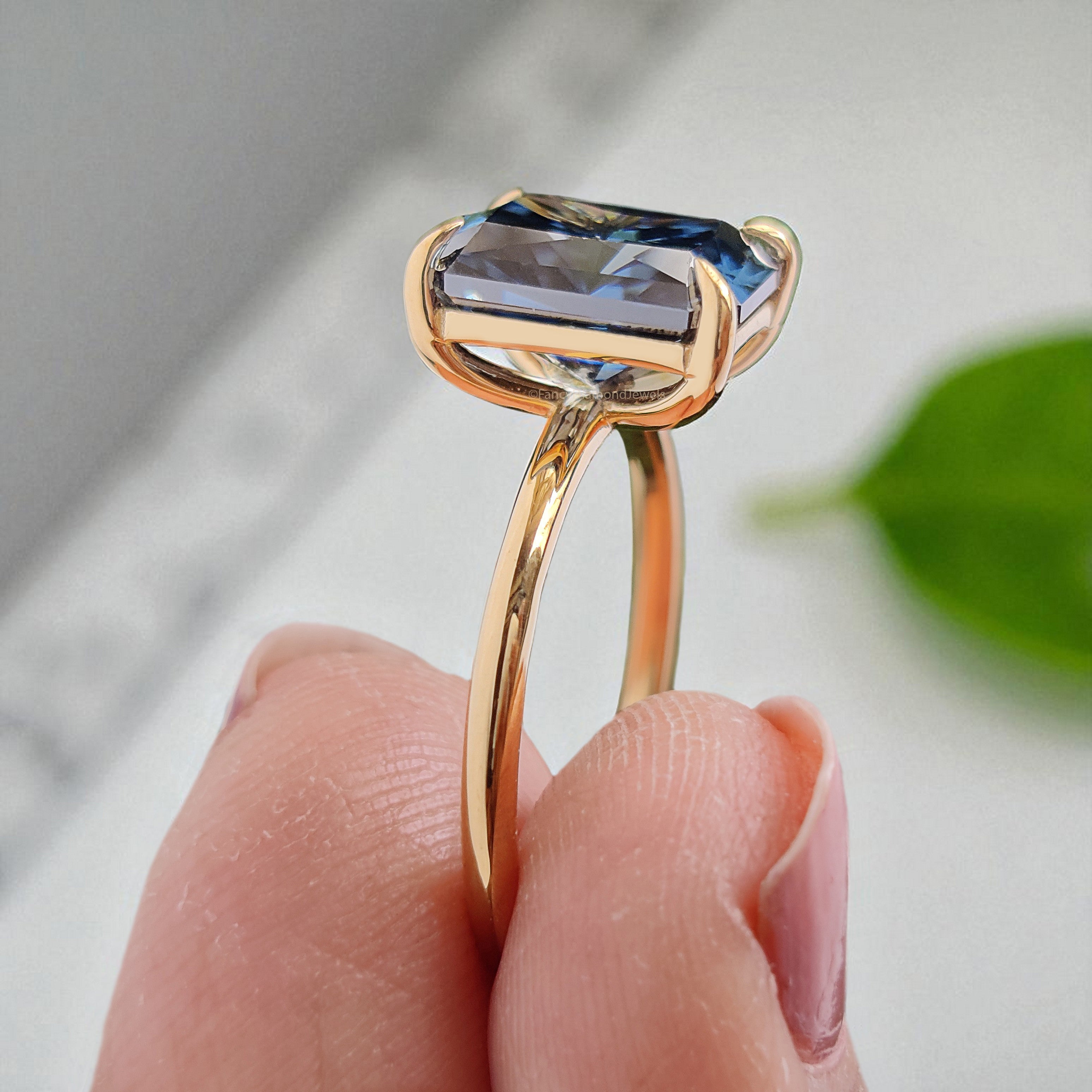 2.90 CT Radiant Cut Royal Blue Moissanite Ring Yellow Gold Ring Engagement Ring Wedding Ring Pointed Claw Prong Ring Solitaire Ring FD399