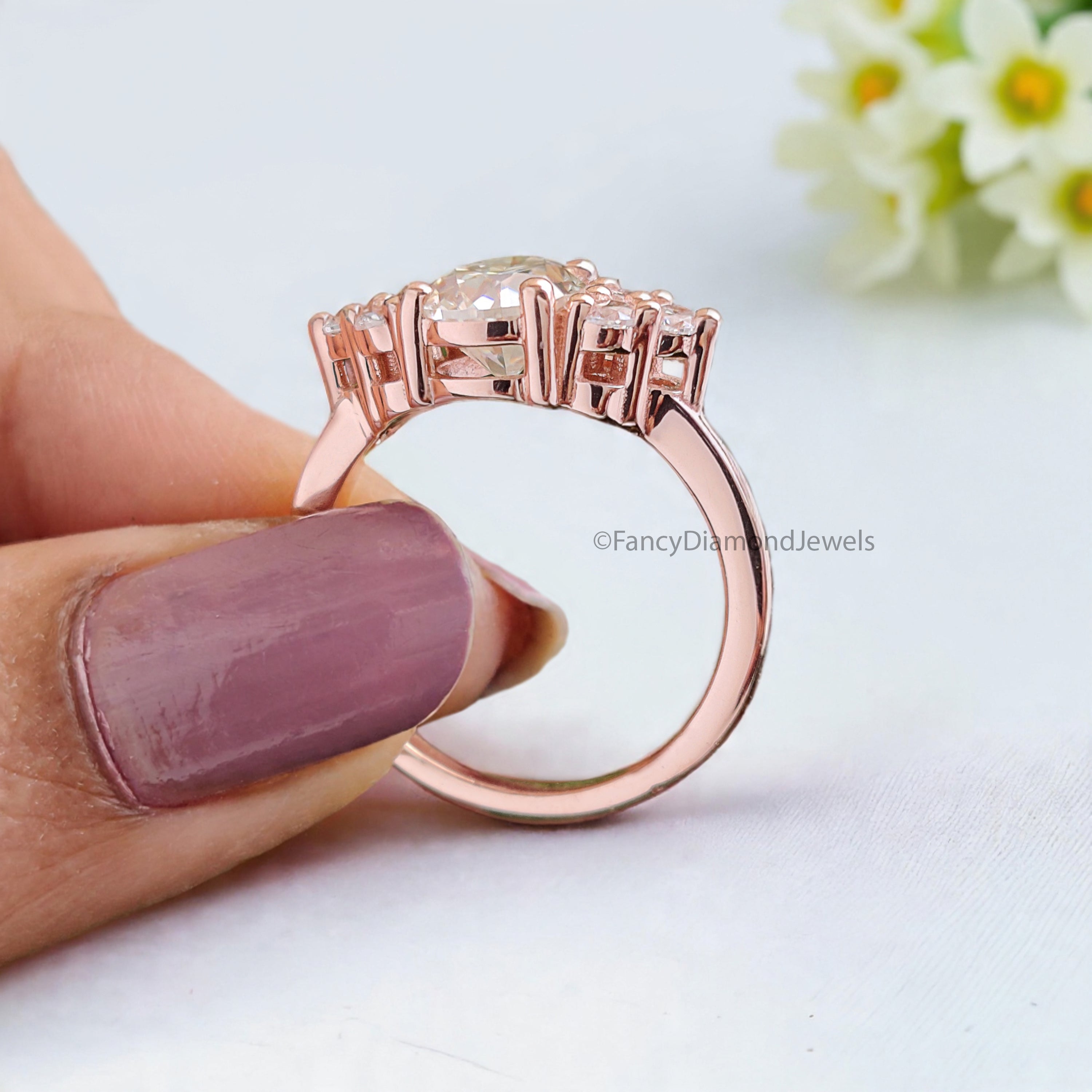 Pear shaped Moissanite Engagement Ring 1.60 CTW Vintage Unique Solid Gold Round Diamond wedding Ring Bridal Promise gift For Woman FD161