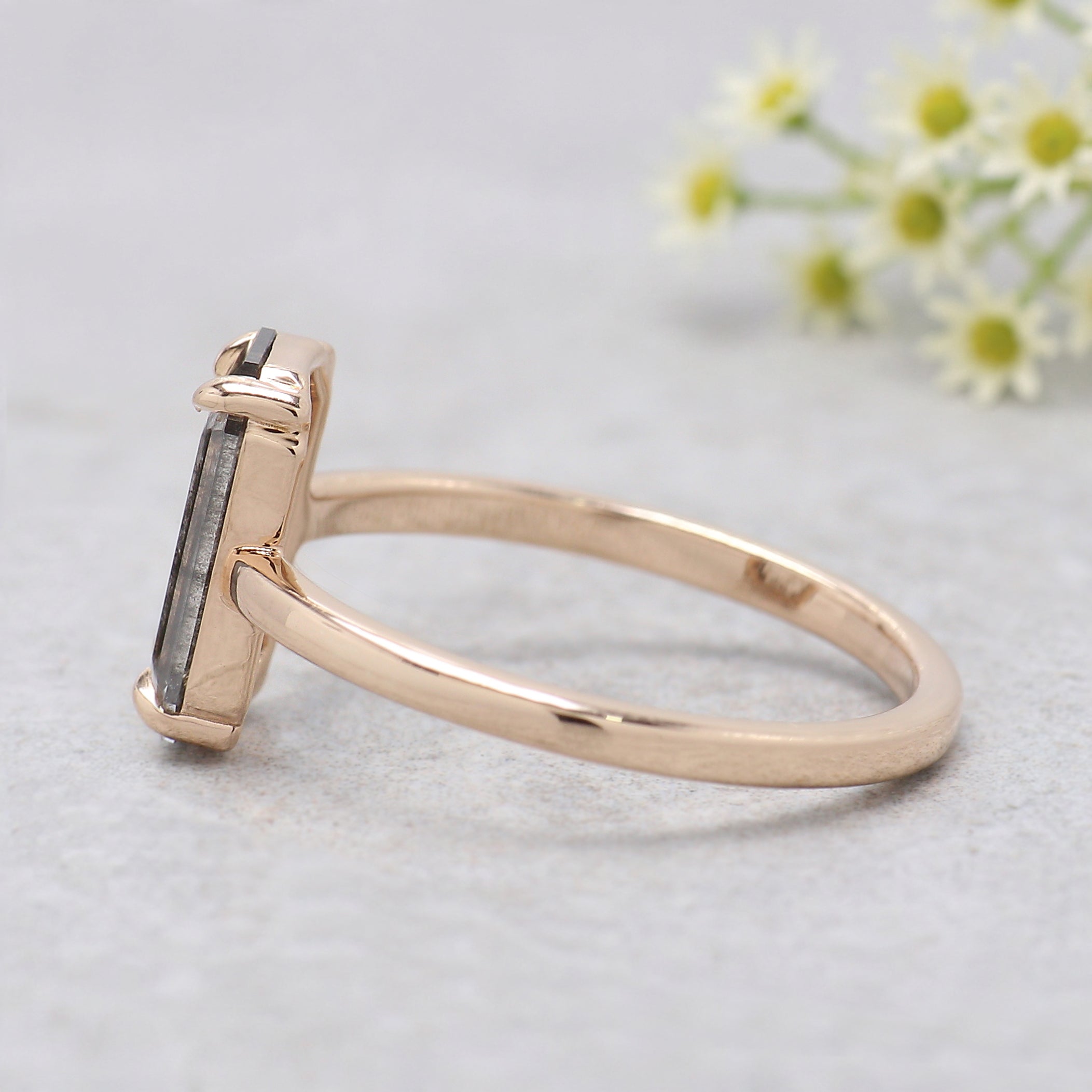 1.40 CT Emerald Lab Grown Diamond Ring Emerald CVD Fancy Black Grey Salt And Pepper Diamond Ring Engagement Ring Bridal Wedding Ring KDL3516