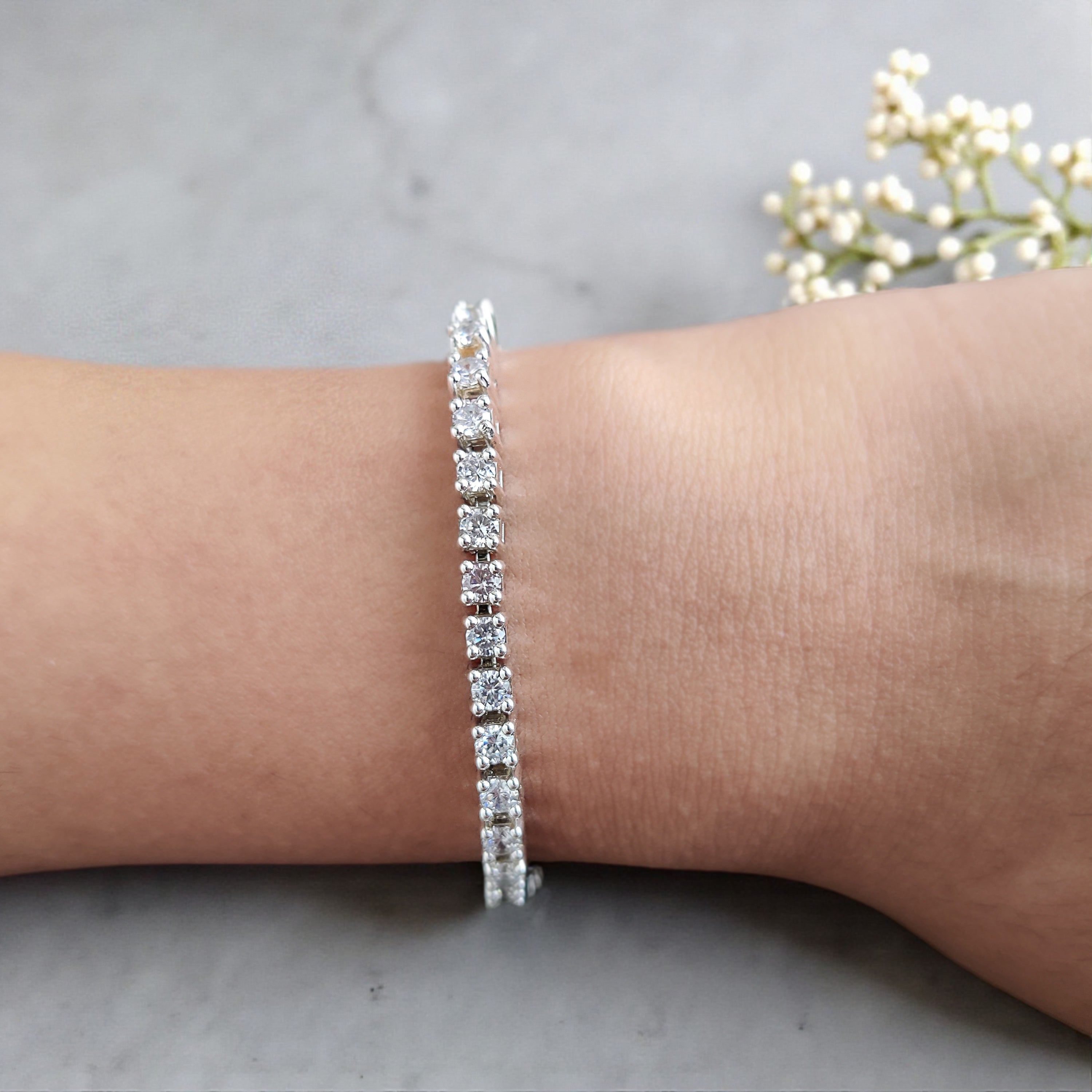 2.90 MM Round Brilliant Cut Moissanite Diamond Bracelet Tennis Bracelet 8 Inches White Gold Anniversary Gift Basket Set Bracelet FD441