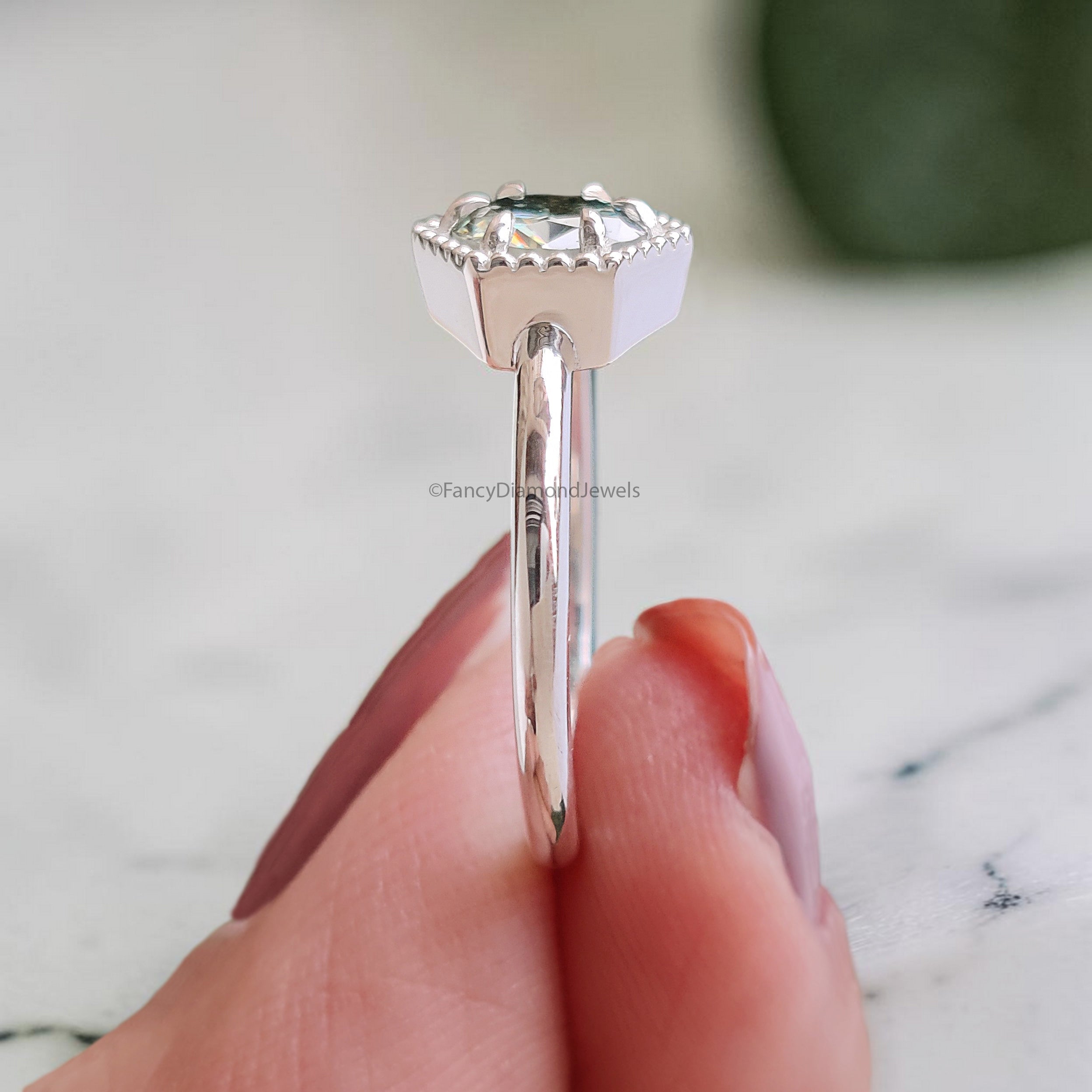 0.85 CT Aqua Blue Green Round Brilliant Moissanite Ring 10k/14k/18k Solid White Gold Ring Solitaire Engagement Ring Moissanite Ring FD38