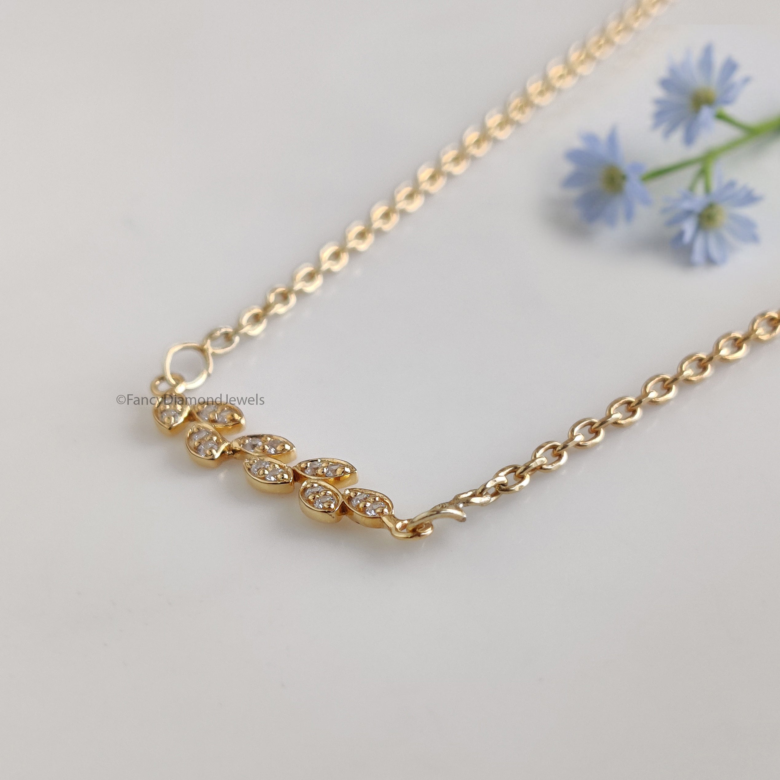 Moissanite Leaf Pendant Necklace in Gold | Round Brilliant Cut Diamond Look | Nature-Inspired Jewelry Gift Minimalist Wedding Jewelry KD946