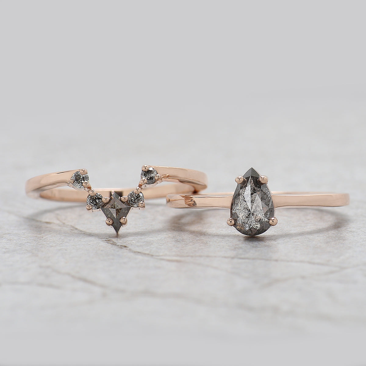Pear Shape Salt and Pepper Diamond Ring, 14K Rose Gold Pear Cut Engagement Ring, Bridal Ring Set, Unique Diamond Ring Gift for Her KDN2625
