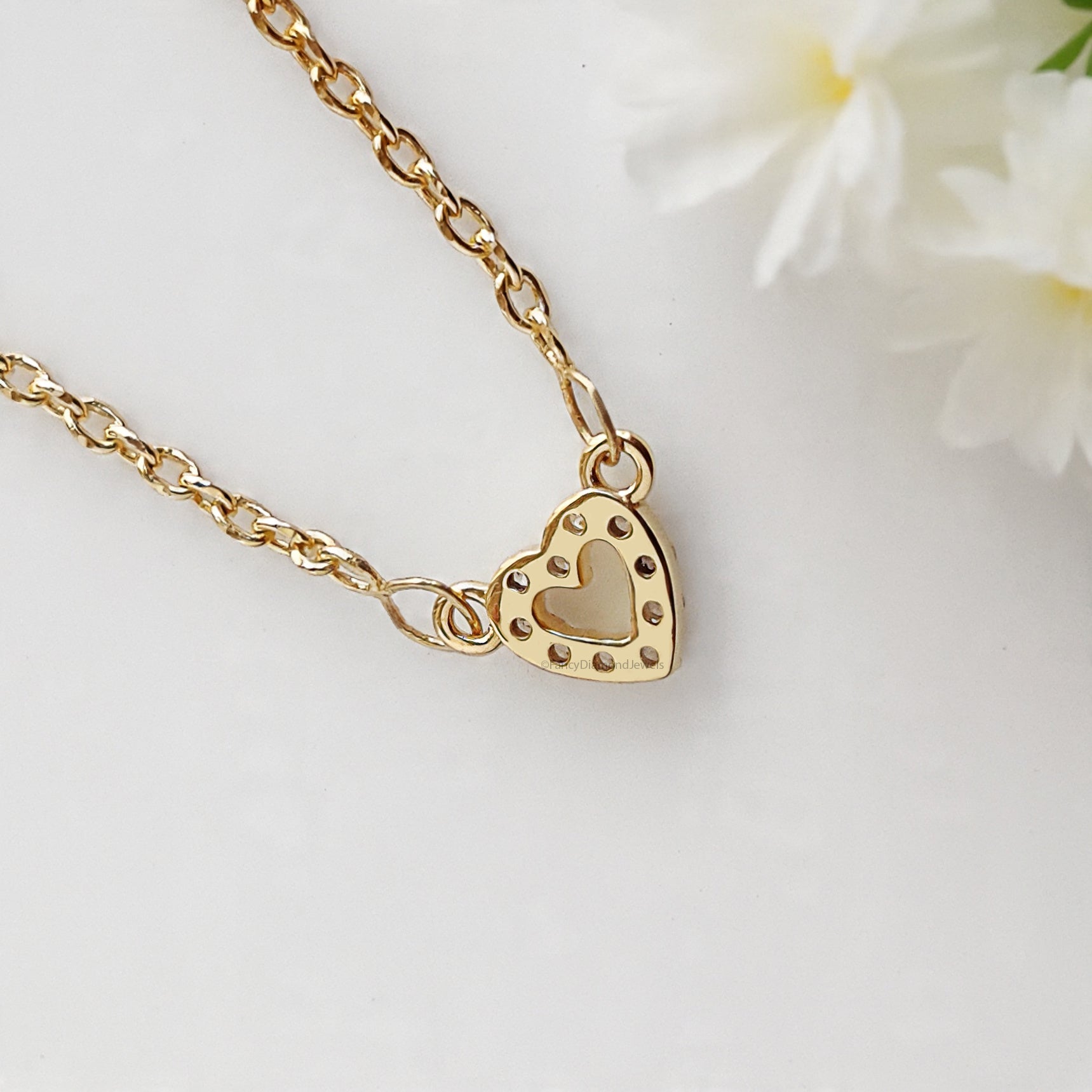 Diamond Heart Necklace Round Diamond Necklace Yellow Silver handmade jewelry Necklace Minimalist Love Pendant Necklace With Chain FD511