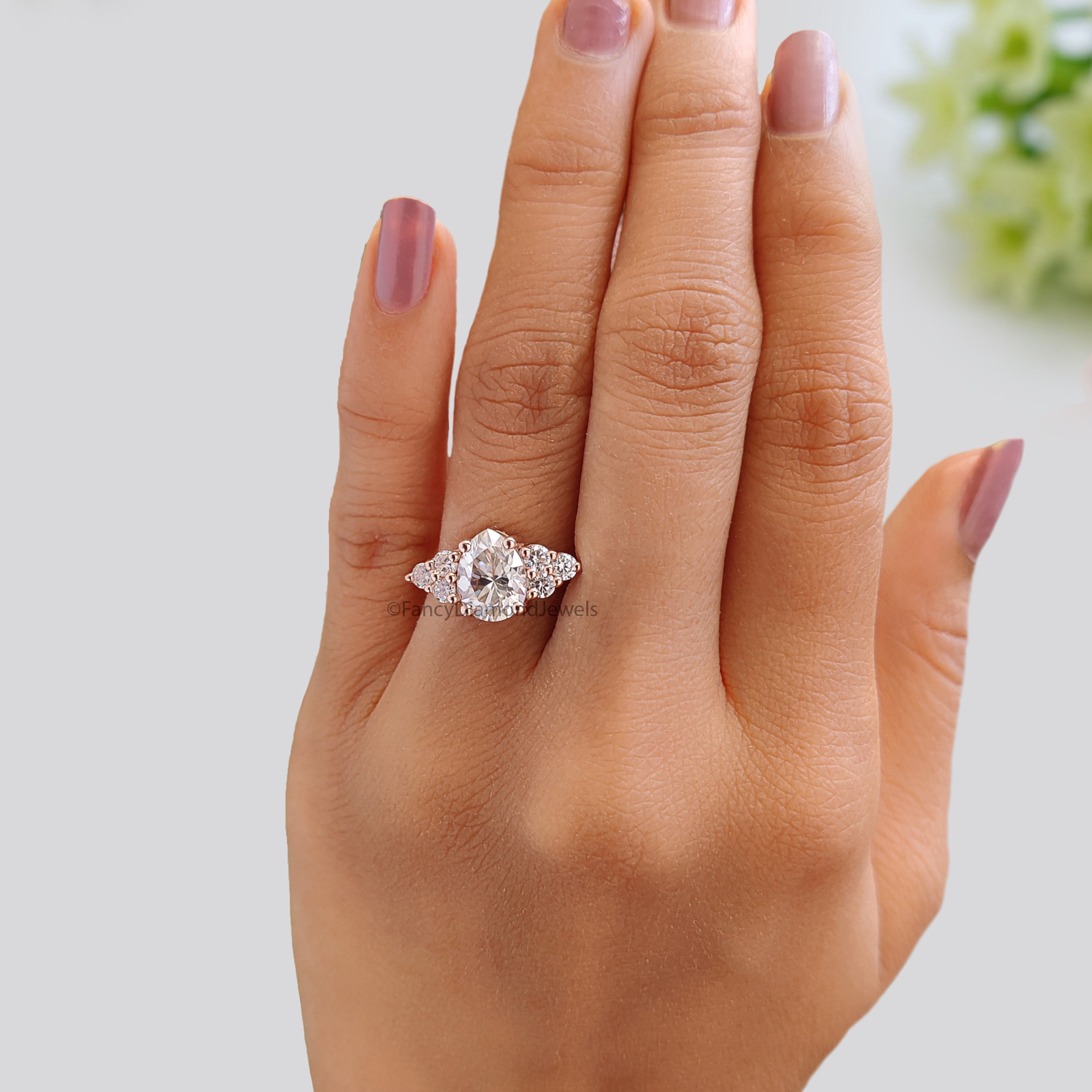 Pear shaped Moissanite Engagement Ring 1.60 CTW Vintage Unique Solid Gold Round Diamond wedding Ring Bridal Promise gift For Woman FD161
