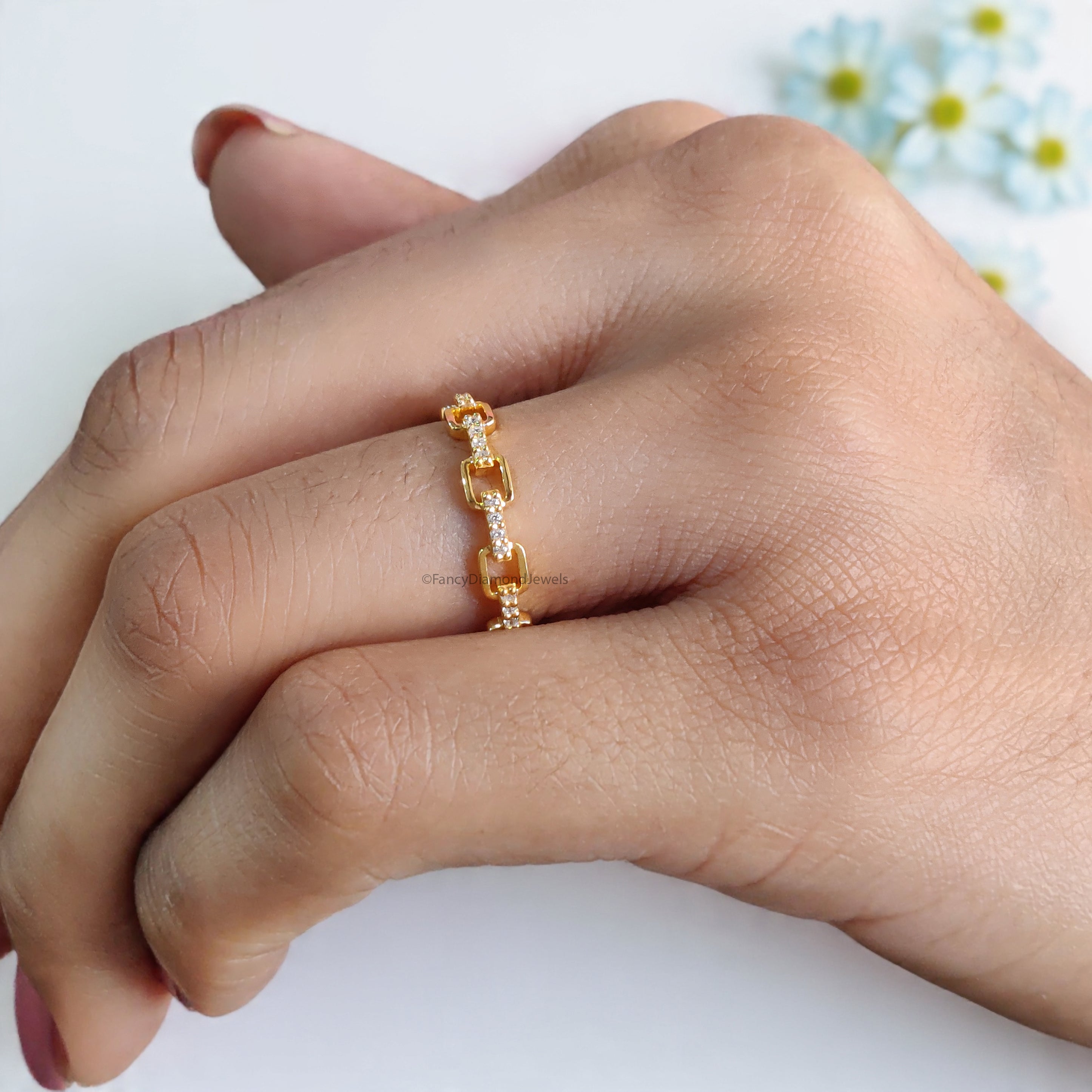 Round Cut Diamond Wedding Band Yellow Gold Unique Wedding Band Pave Diamond Chain Link Band Minimal Dainty Stacking Band Gift For Her FD539