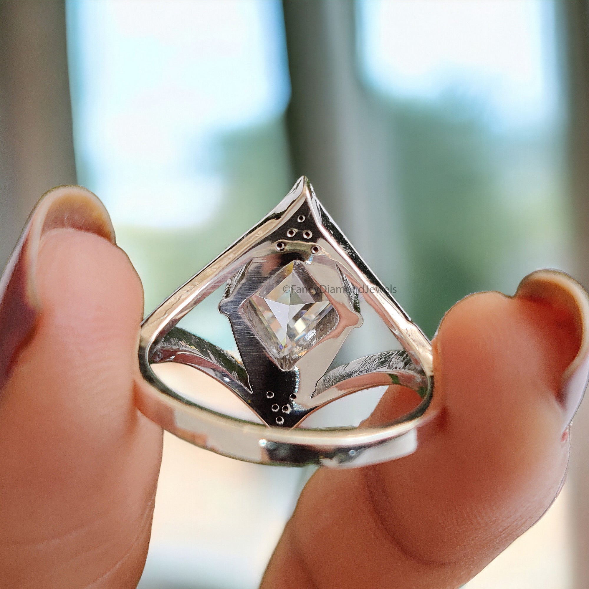 1.65 CT Kite Cut Colorless Moissanite Gold Ring Art Deco Vintage Ring Set Anniversary Engagement Bridal Wedding Ring Split Band FD27