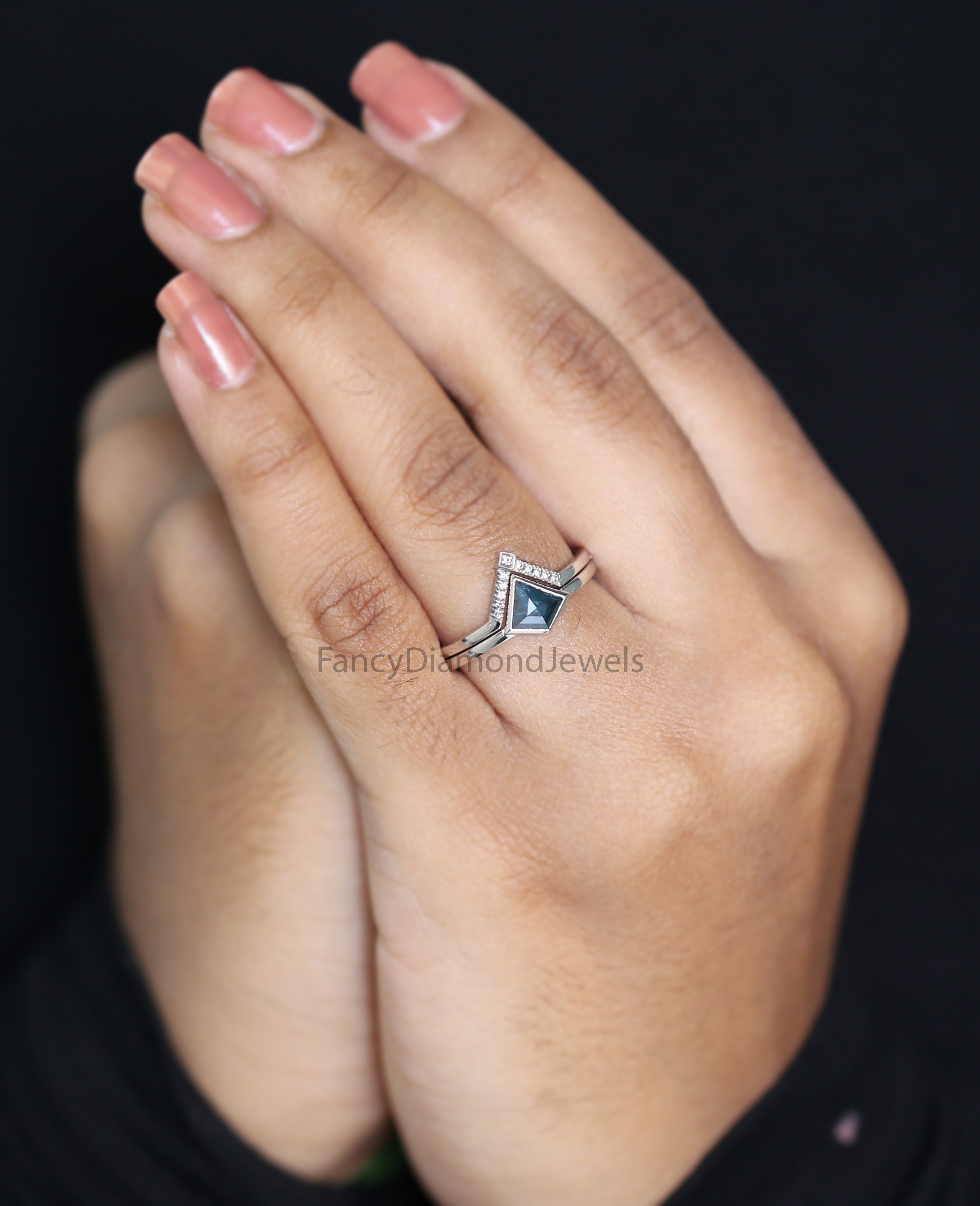 Kite Blue Color Diamond Ring, Blue Color Kite Diamond Engagement Ring, Kite Diamond Ring, Kite Shape Ring, Kite Bridal Ring Set KD1111