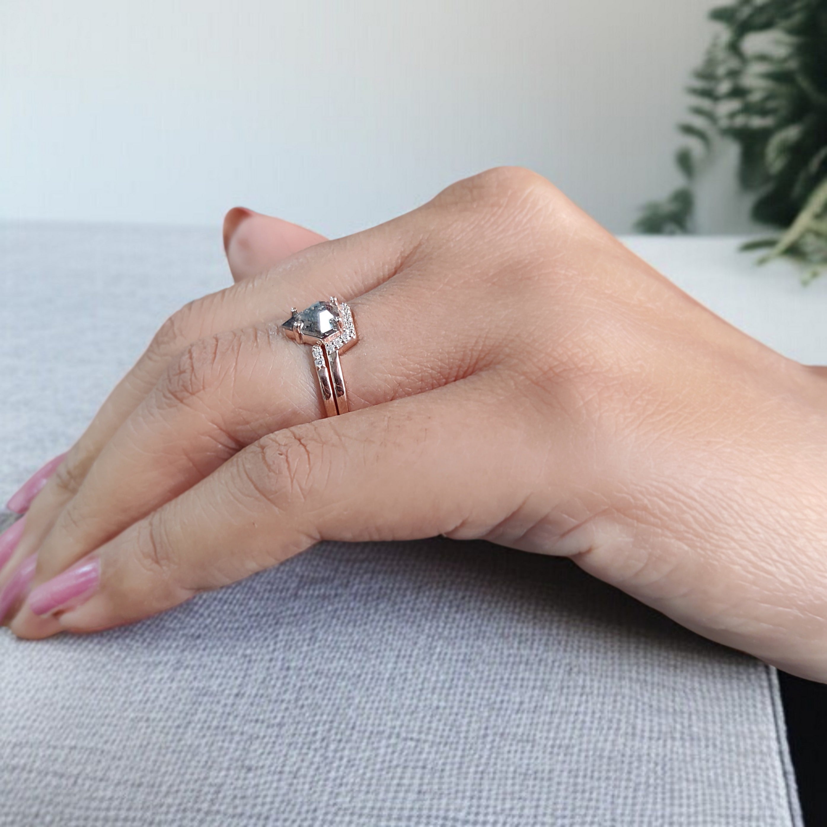 Shield Salt And Pepper Diamond Ring 0.88 CT 7.20 MM Shield Diamond Wedding Ring Set Rose Gold Silver Engagement Ring Gift For Her KDN9205