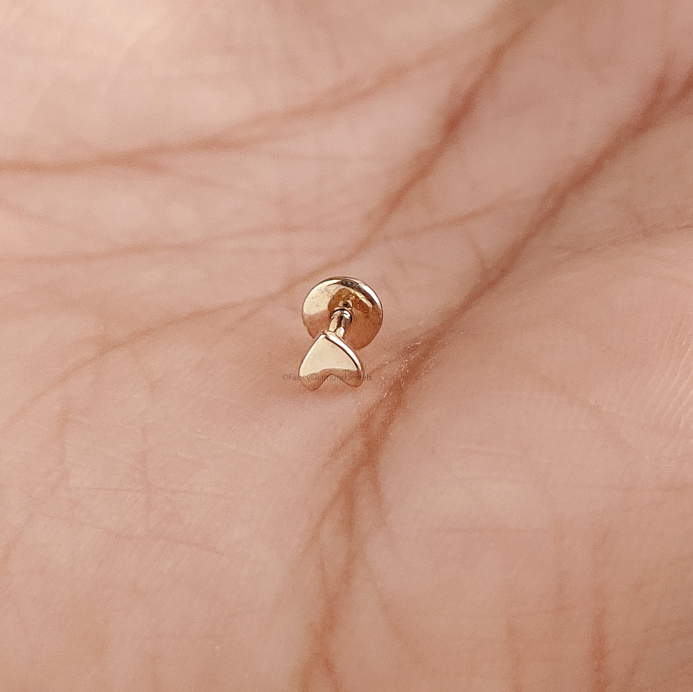 Heart Internally Threaded Labret tragus stud conch earrings Silver Yellow Gold Cuff cartilage helix stud flat back labret stud FD507