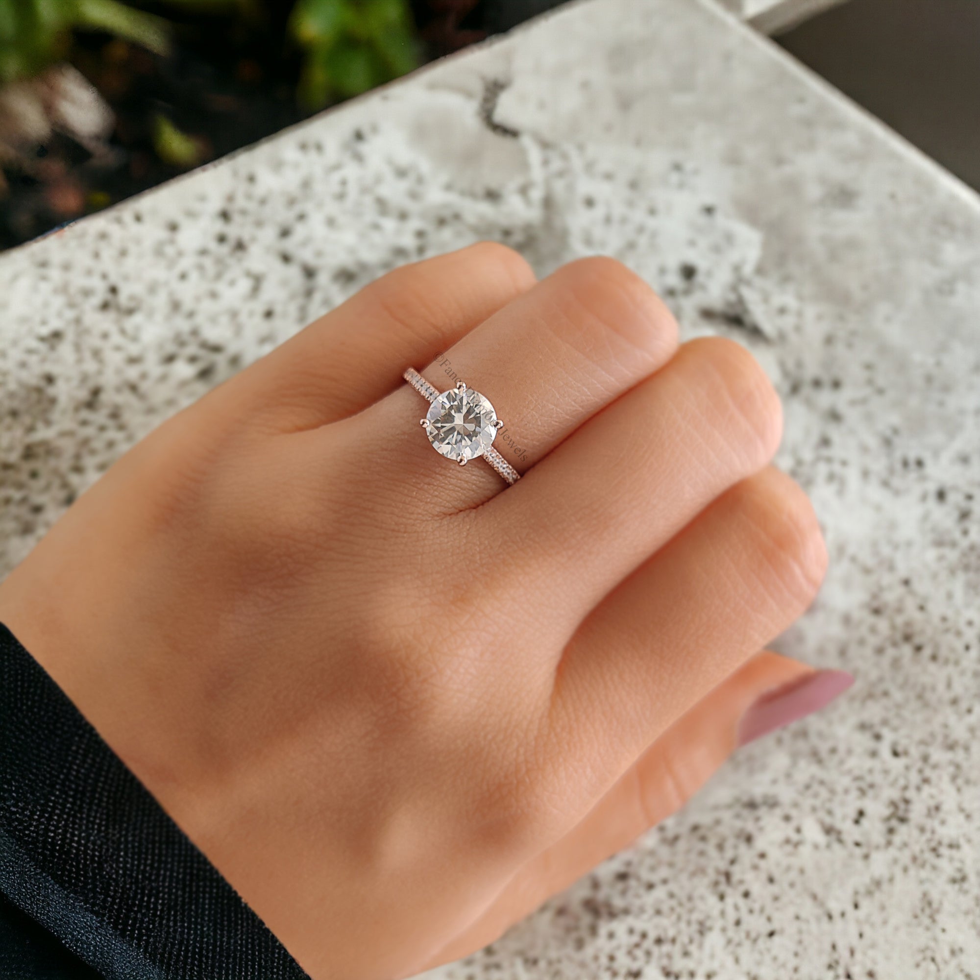 Vintage Hidden Halo Moissanite Ladies Ring Anniversary Gift 1 CT Round 7 mm Moissanite Wedding Ring Simulated Diamond Engagement Ring FD117
