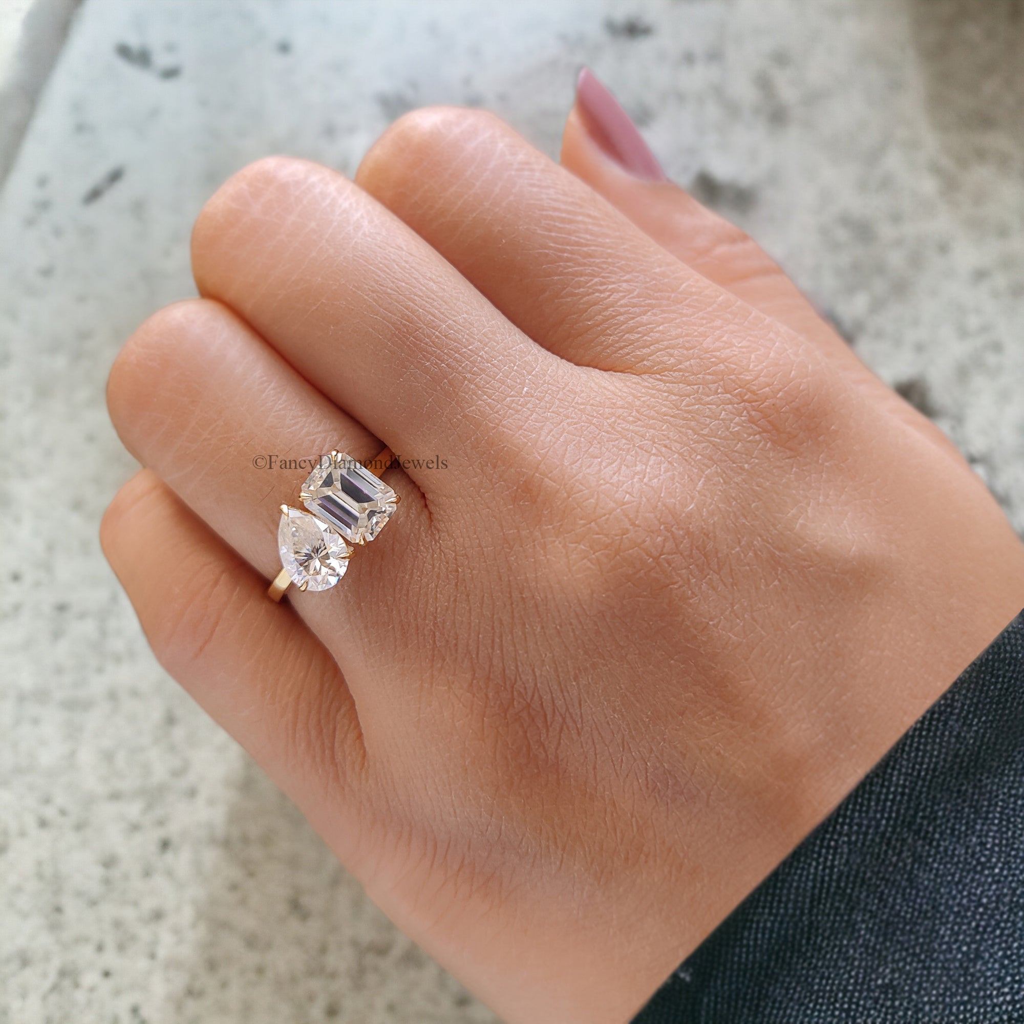 Pear And Emerald Cut Moissanite Engagement Ring 14K Solid Gold Colorless Moissanite Ring Toi Et Moi Ring Double Stone Wedding Ring FD68