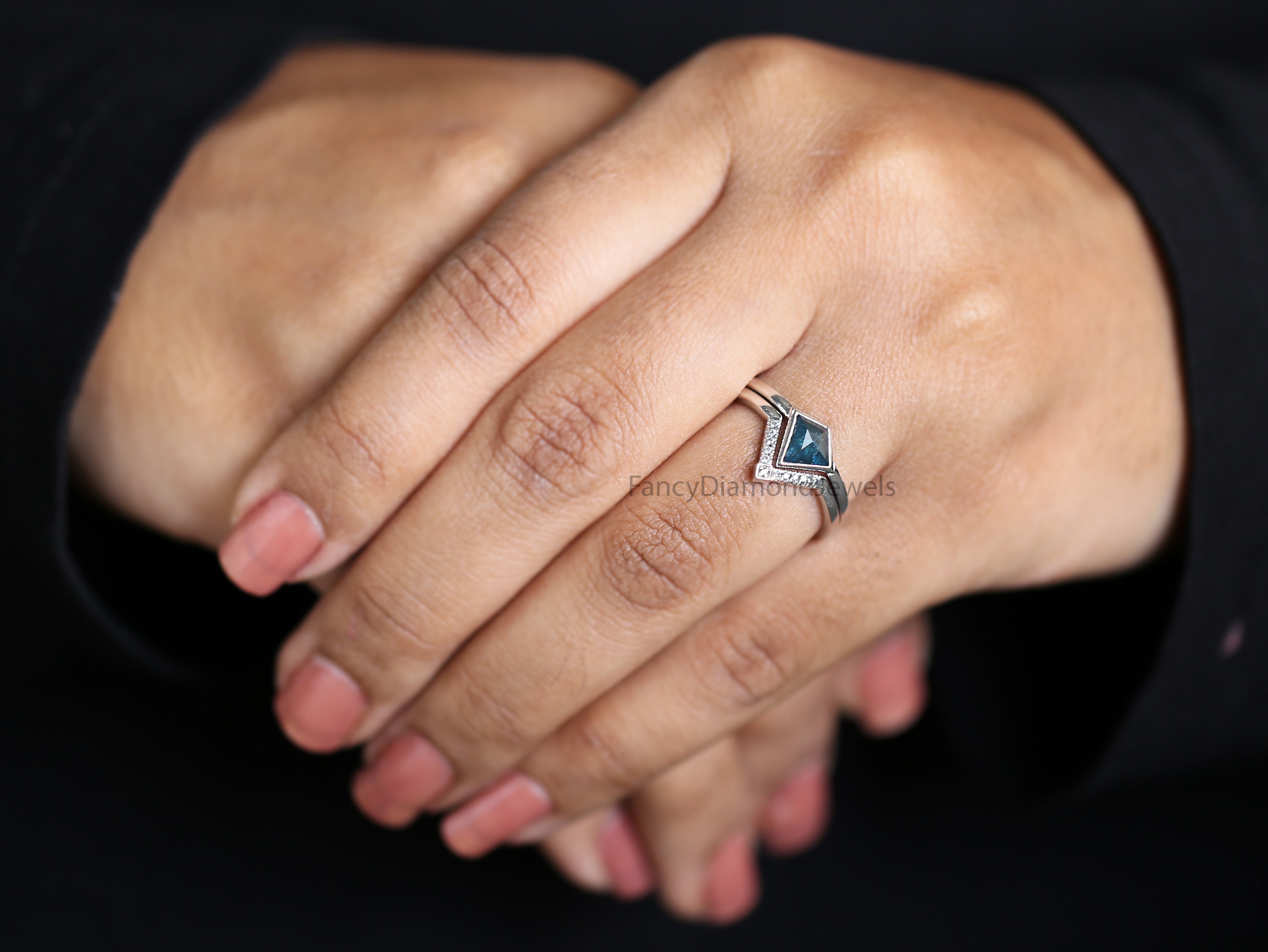 Kite Blue Color Diamond Ring, Blue Color Kite Diamond Engagement Ring, Kite Diamond Ring, Kite Shape Ring, Kite Bridal Ring Set KD1111