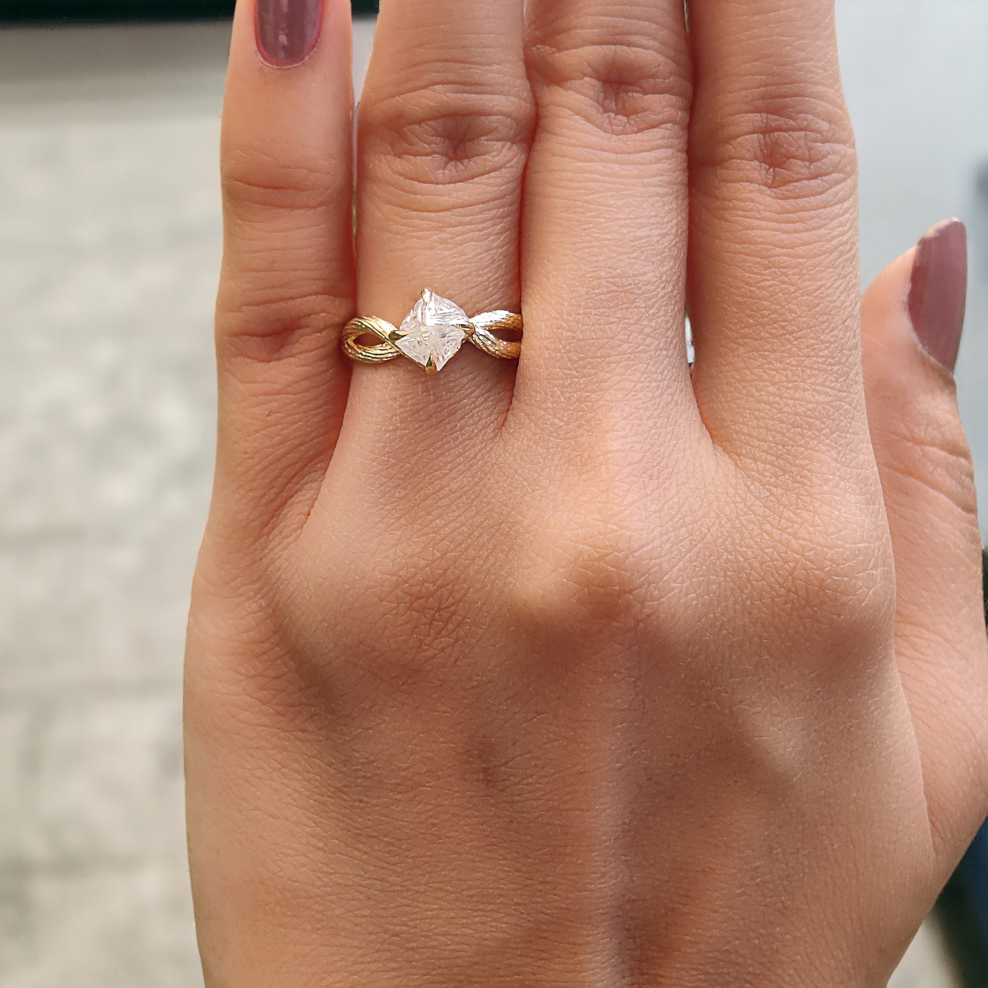 Rough White-F Color Diamond Ring 1.42 Ct 6.60 MM Crystal Rough Diamond Ring 14K Solid Rose Gold Silver Engagement Ring Gift For Her KDL2485