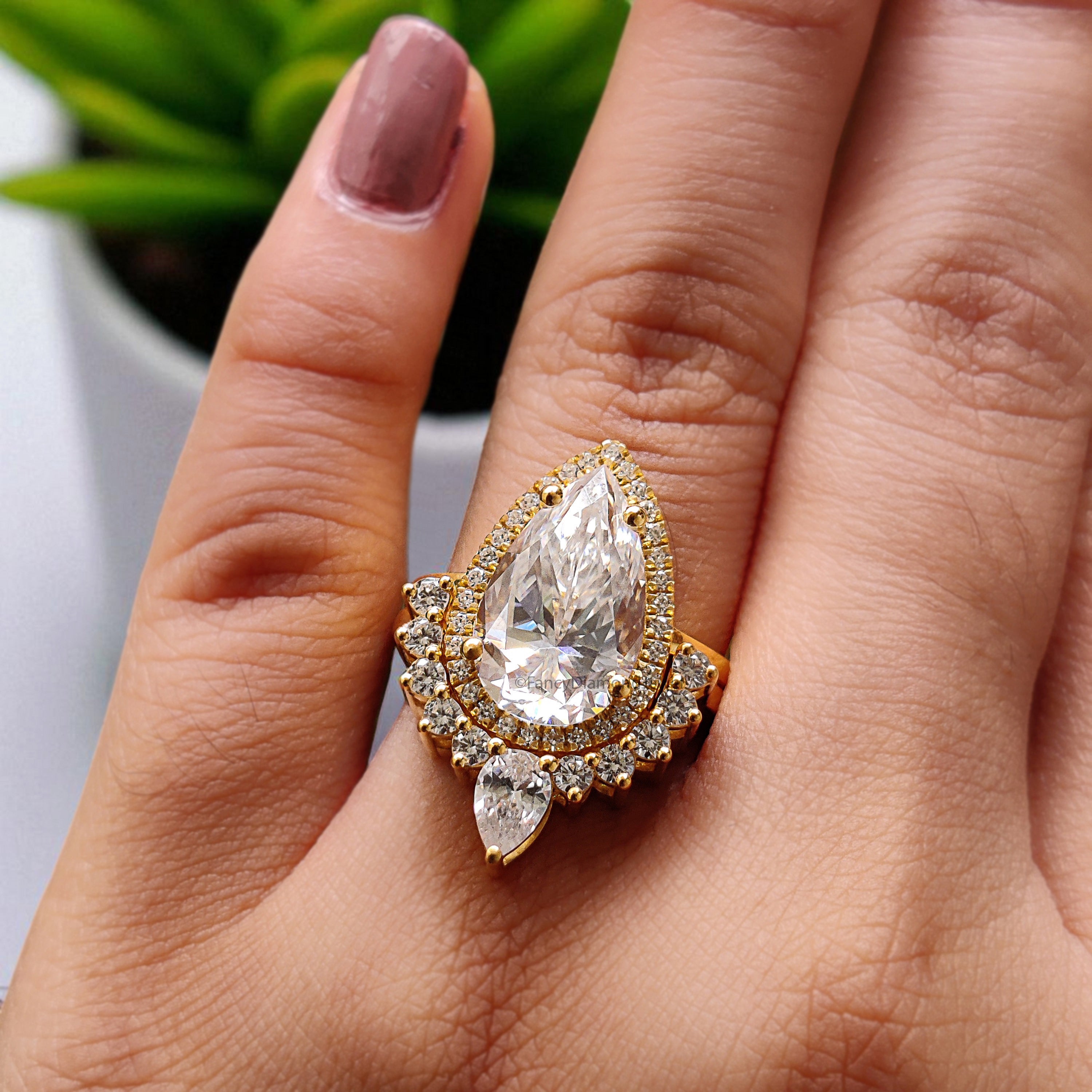 5.75 CTW Pear Colorless Moissanite Ring Set Engagement Ring Matching Eternity Band Wedding Ring Halo Setting Bridal Ring Set For Women FD389