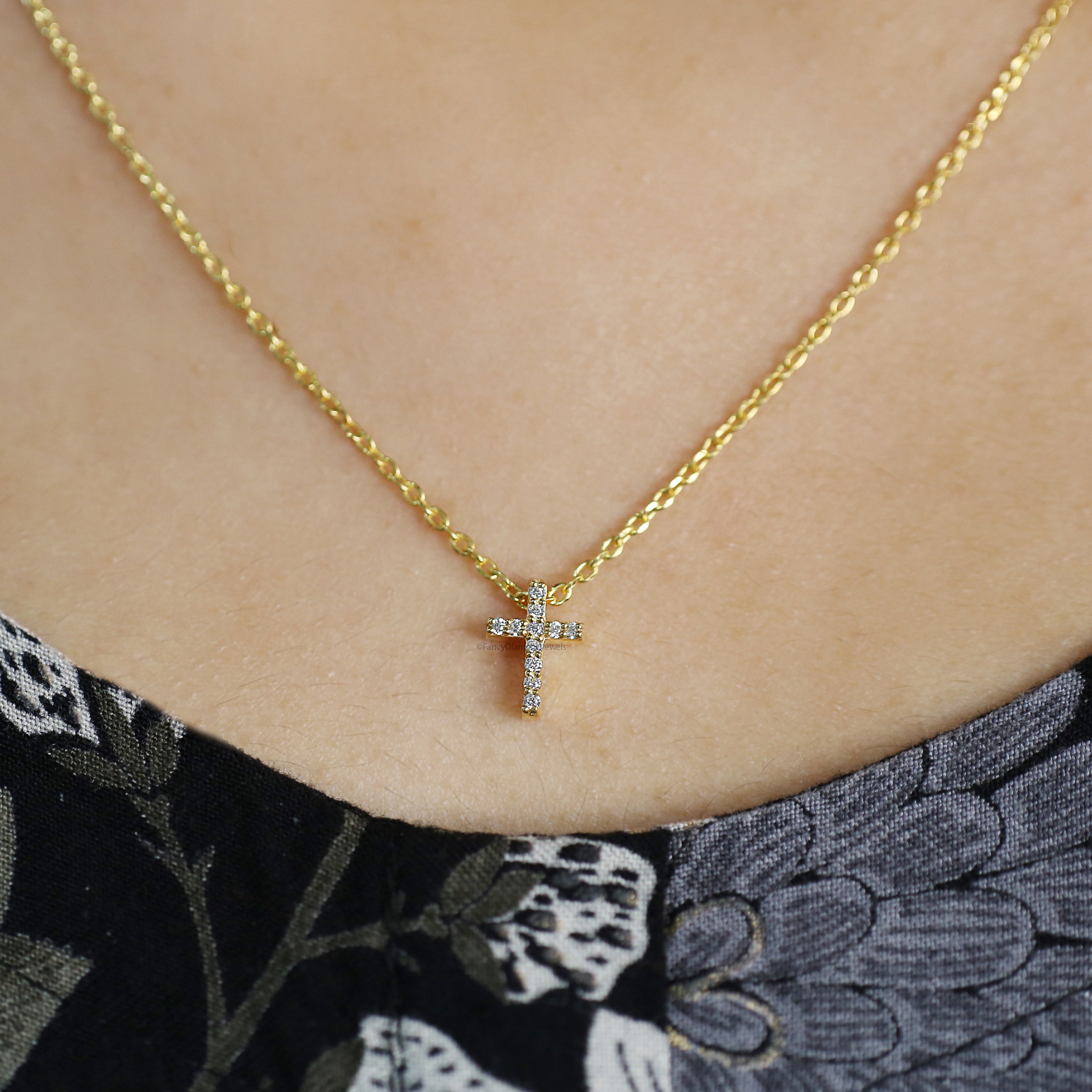 Diamond Cross Necklace Yellow Silver handmade jewelry Necklace Religious Jewelry Necklace With Chain FD512